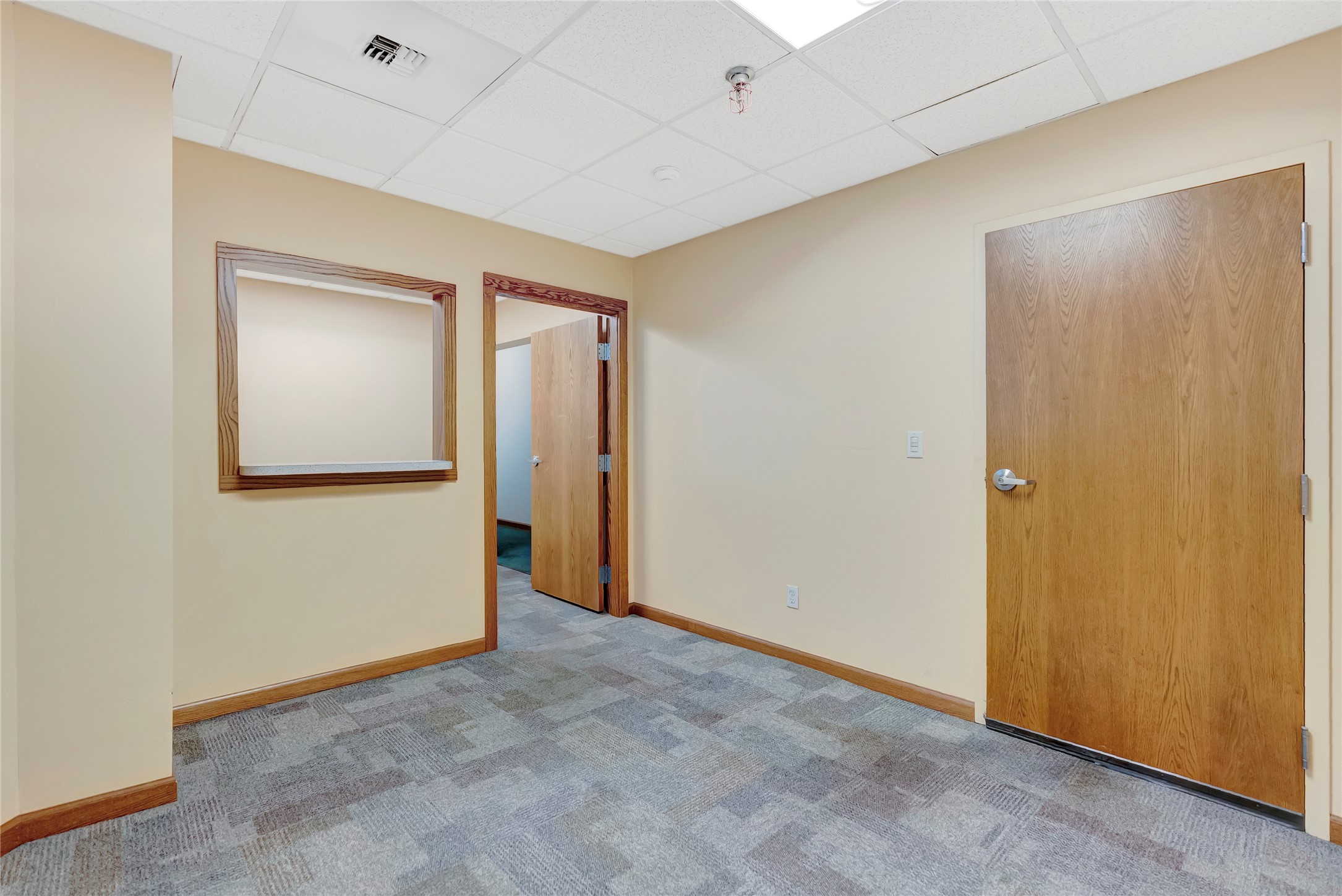 201 W Railroad Street Property Photo 39