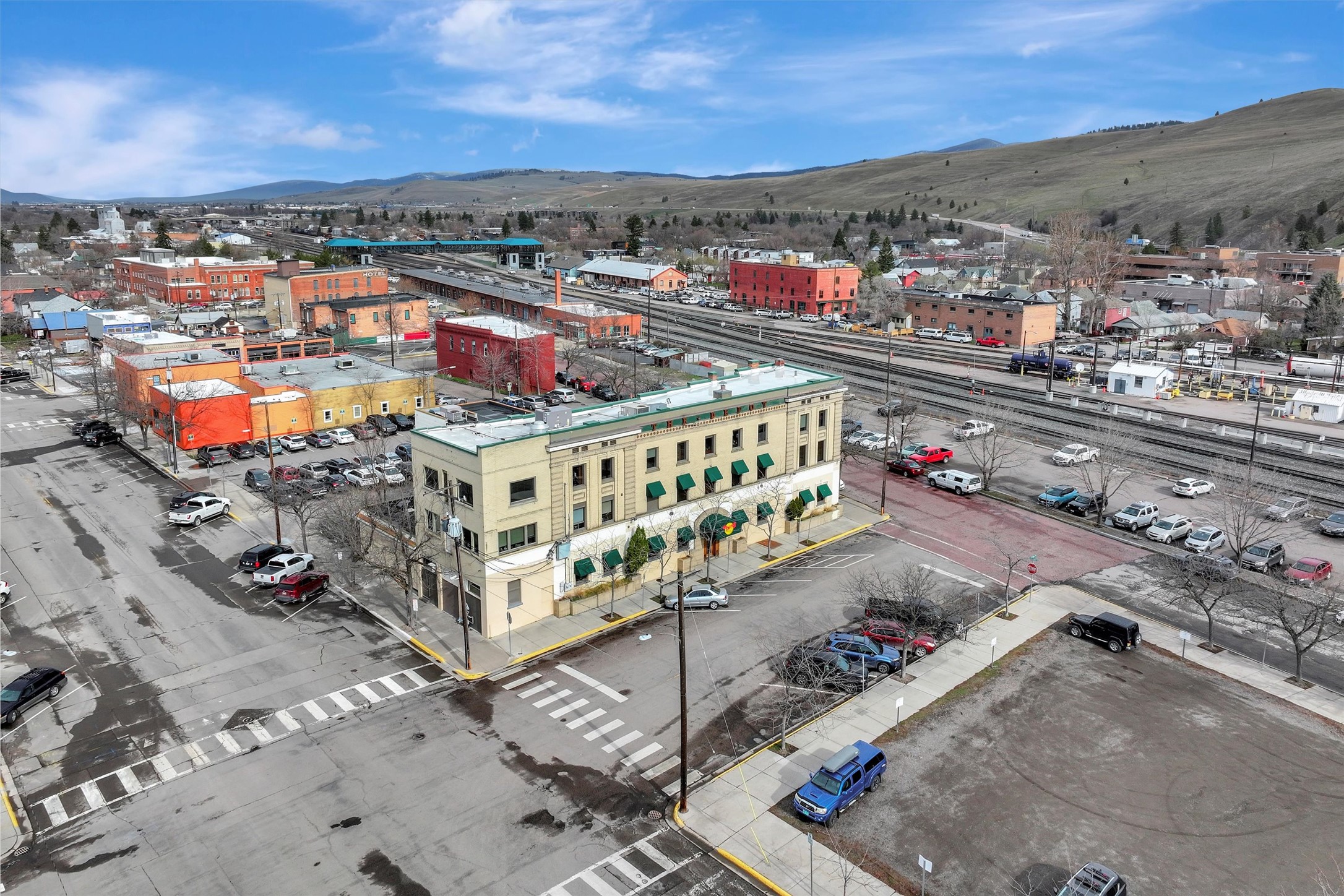 201 W Railroad Street Property Photo 67
