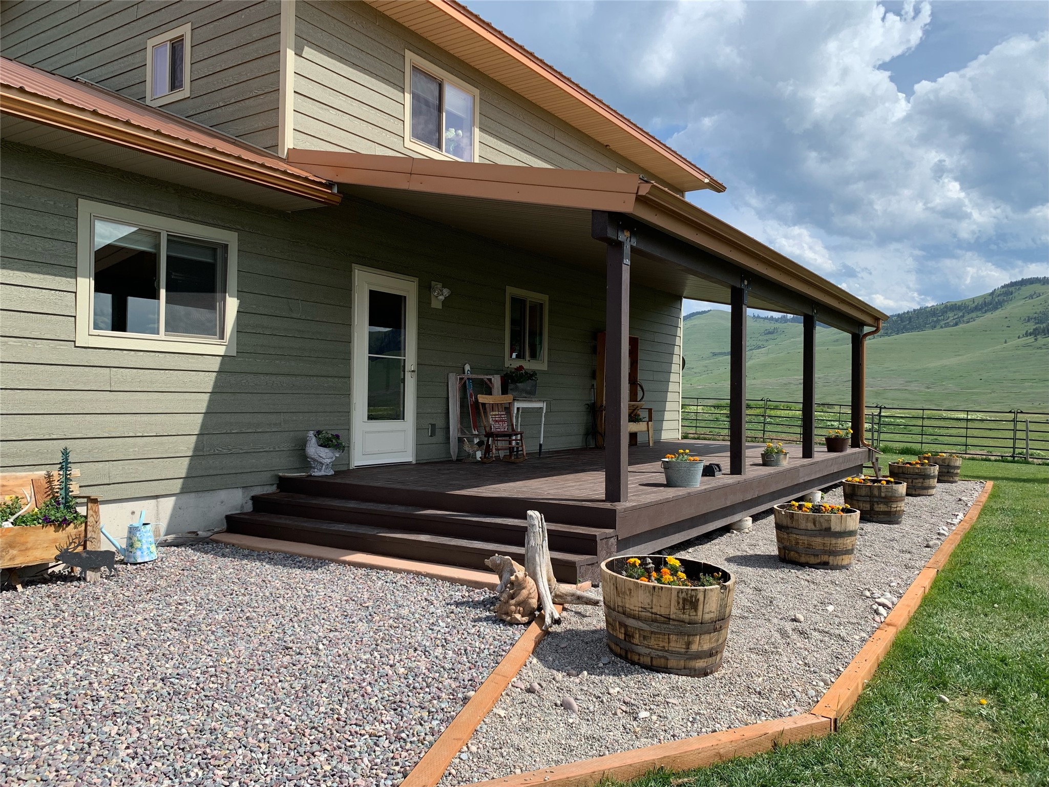 57870 Crow Dam Road Property Photo 1