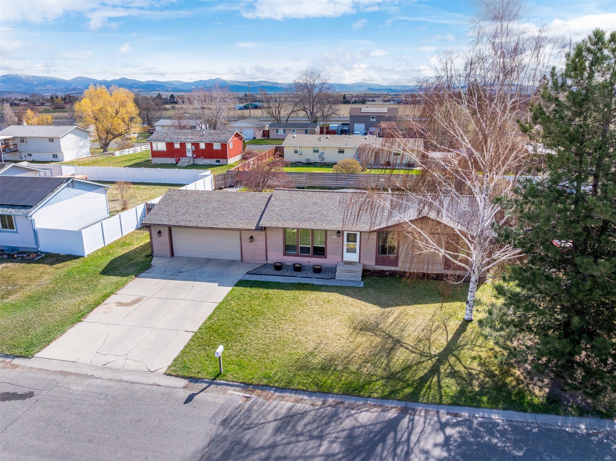 4295 Red Fox Drive Property Photo 1