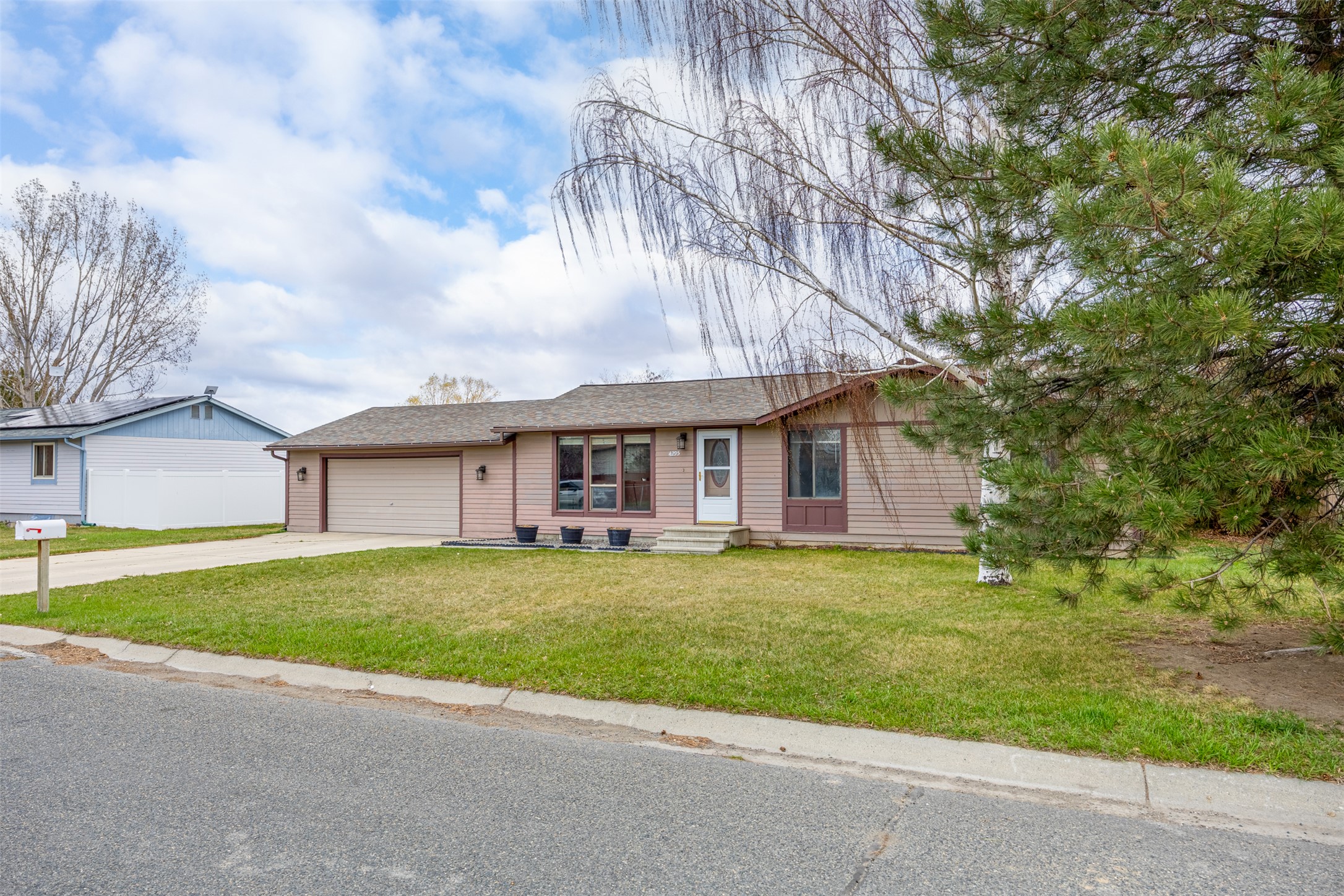 4295 Red Fox Drive Property Photo 6