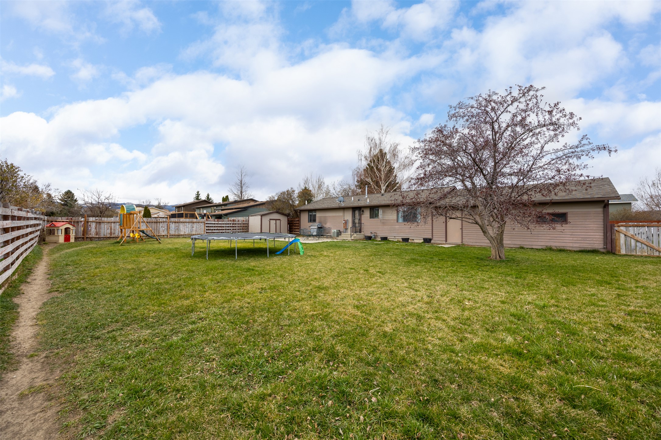 4295 Red Fox Drive Property Photo 9