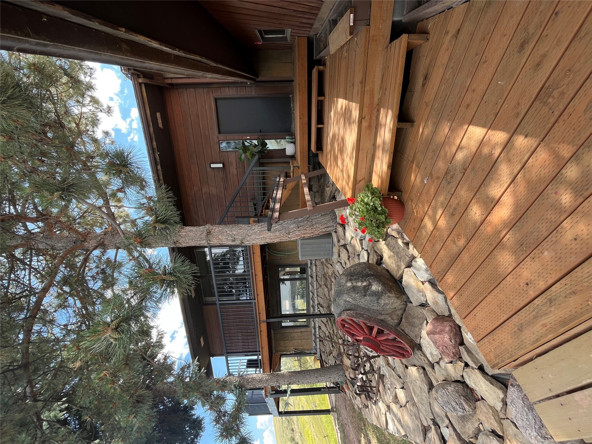 14 Sun View Lane Property Photo 2