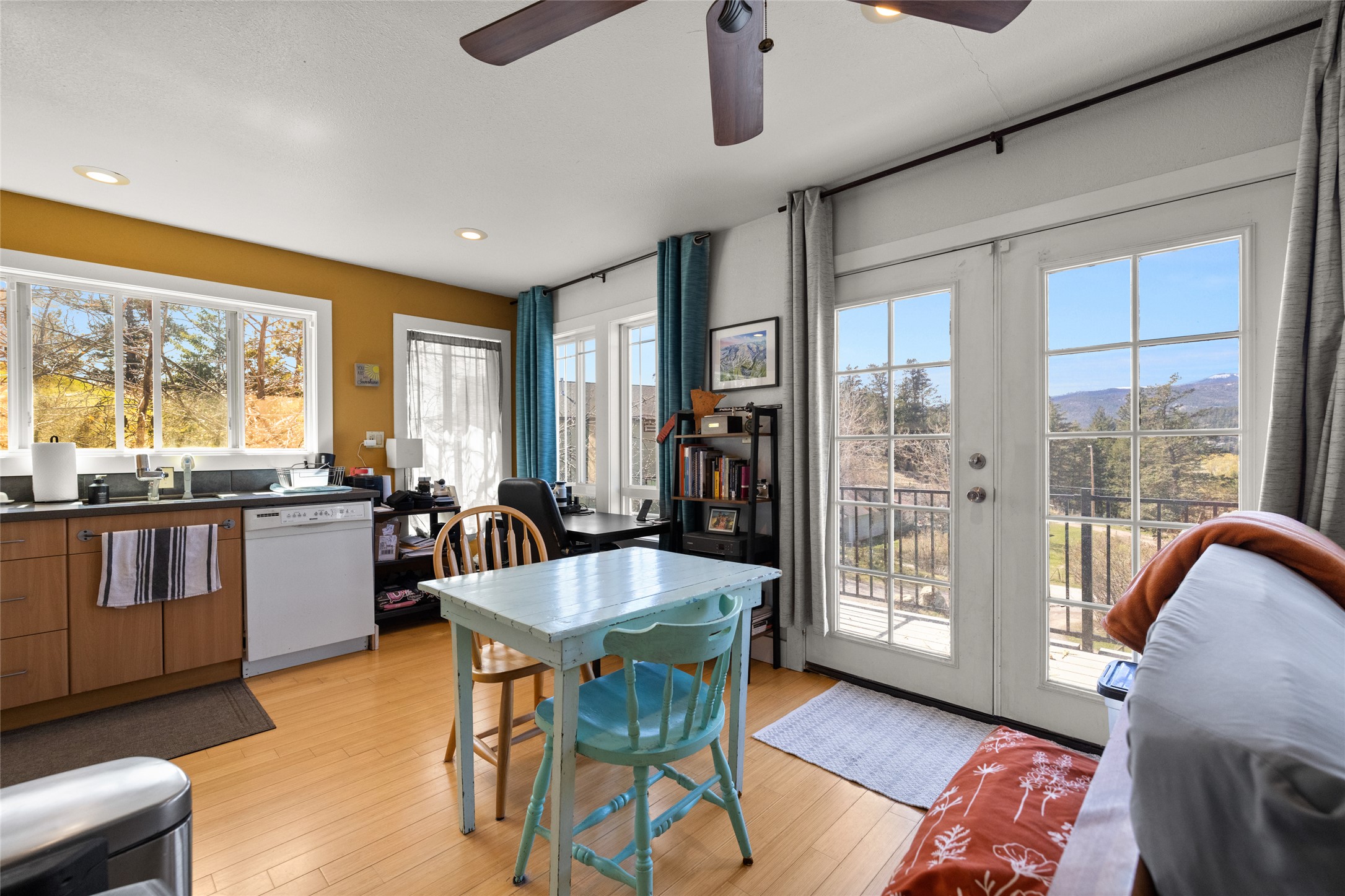 195 Breezy Point Avenue Property Photo 31