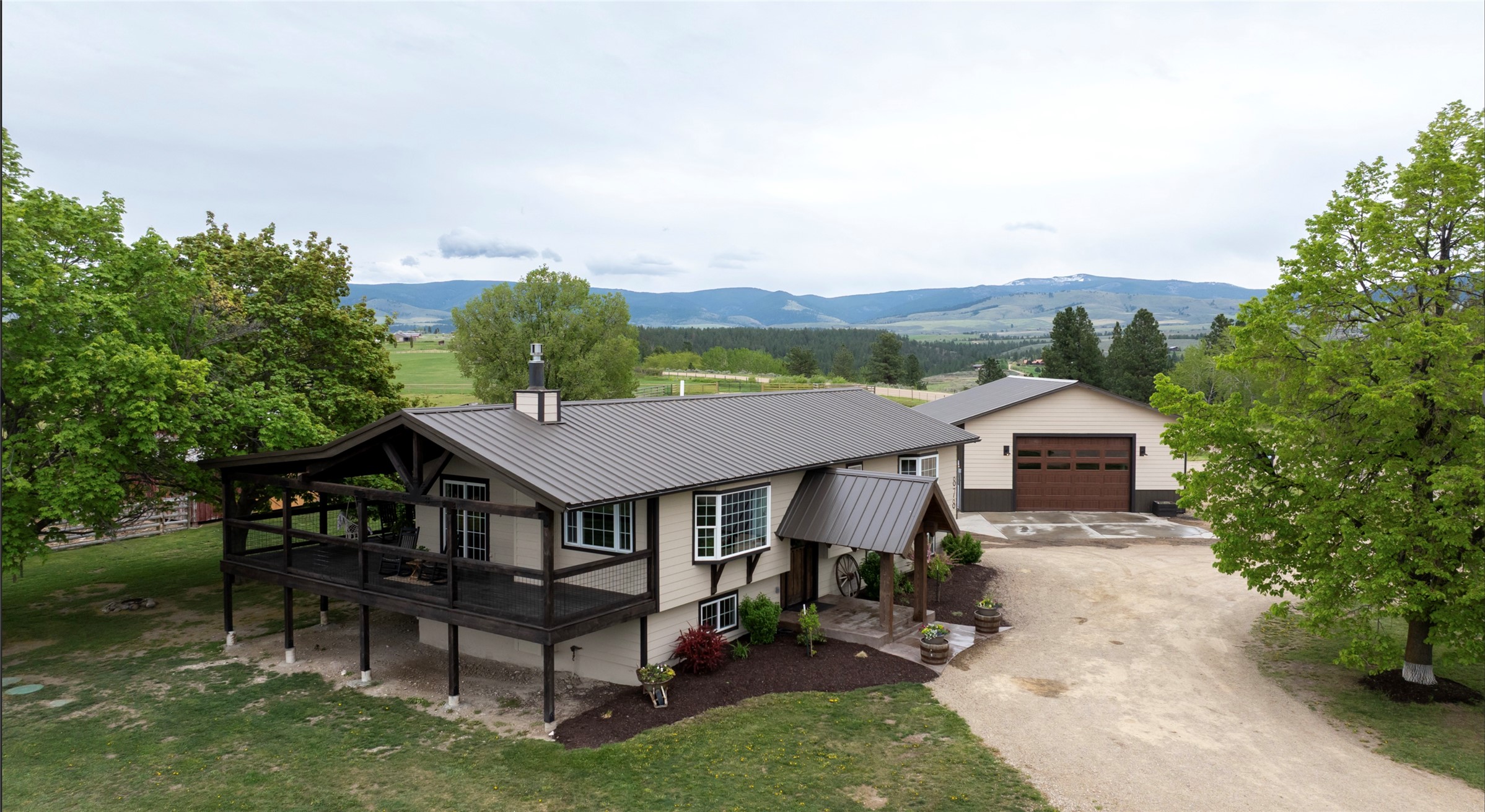 878 S Sunset Bench Road Property Photo 1