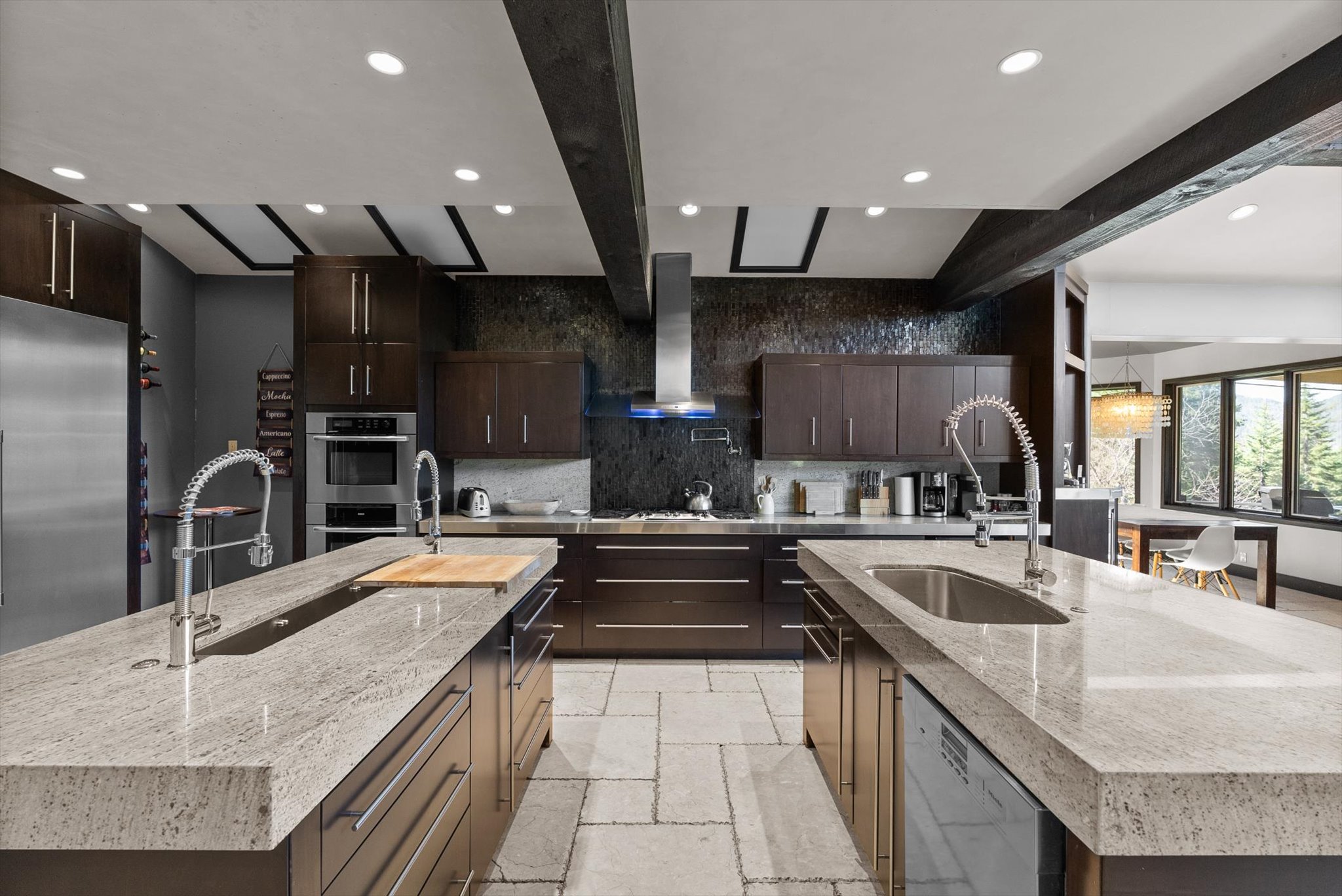15 Copper Ridge Road Property Photo 16