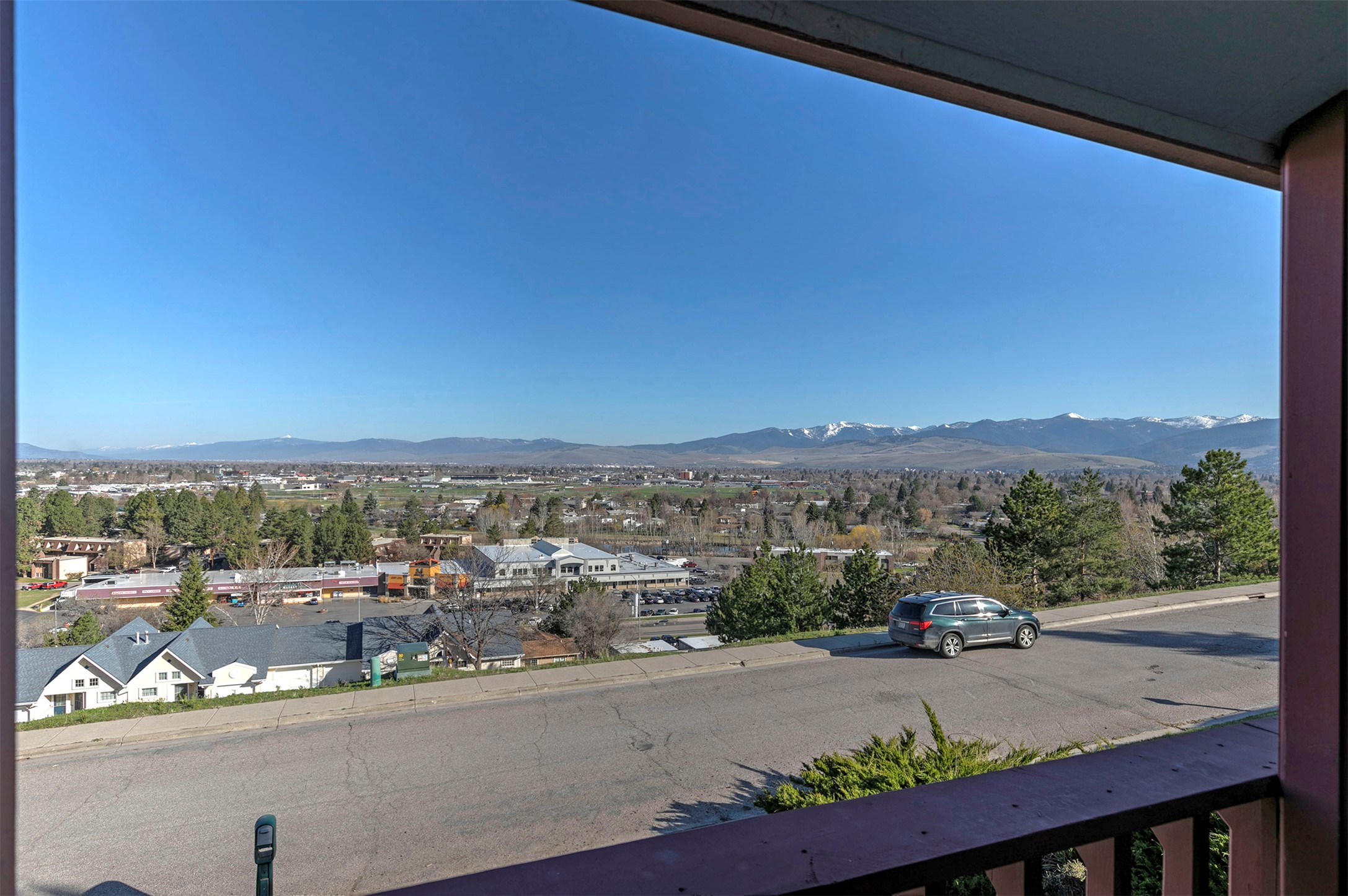 802 Normans Lane Property Photo 3