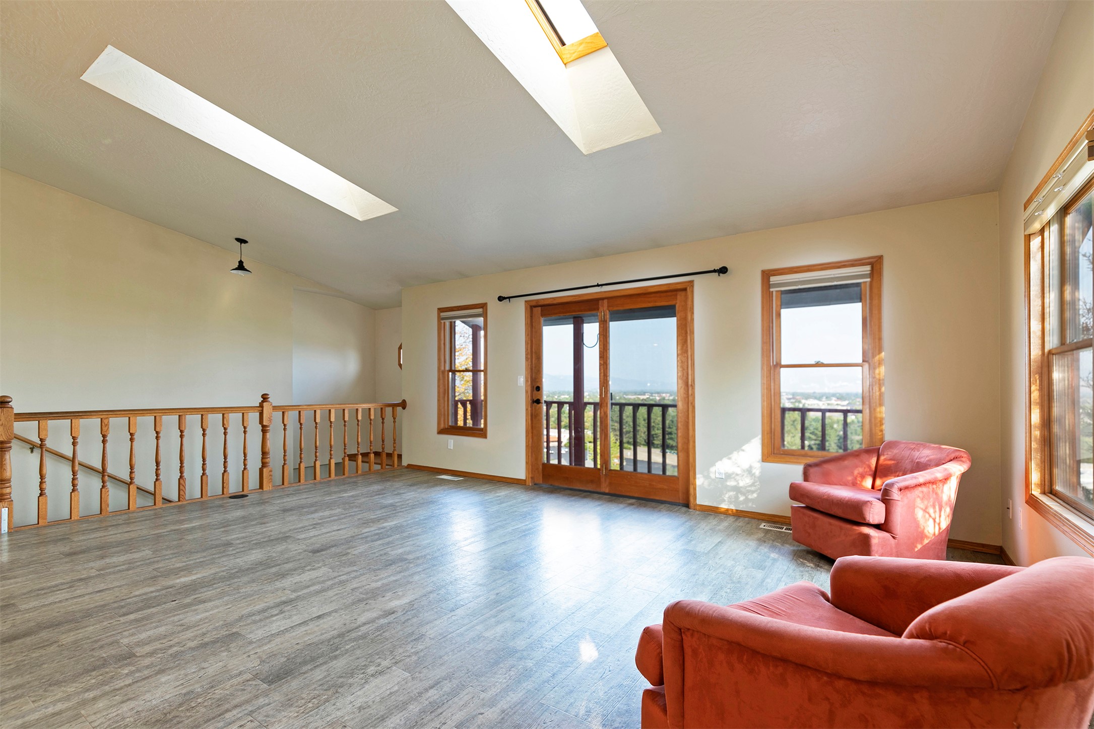 802 Normans Lane Property Photo 8