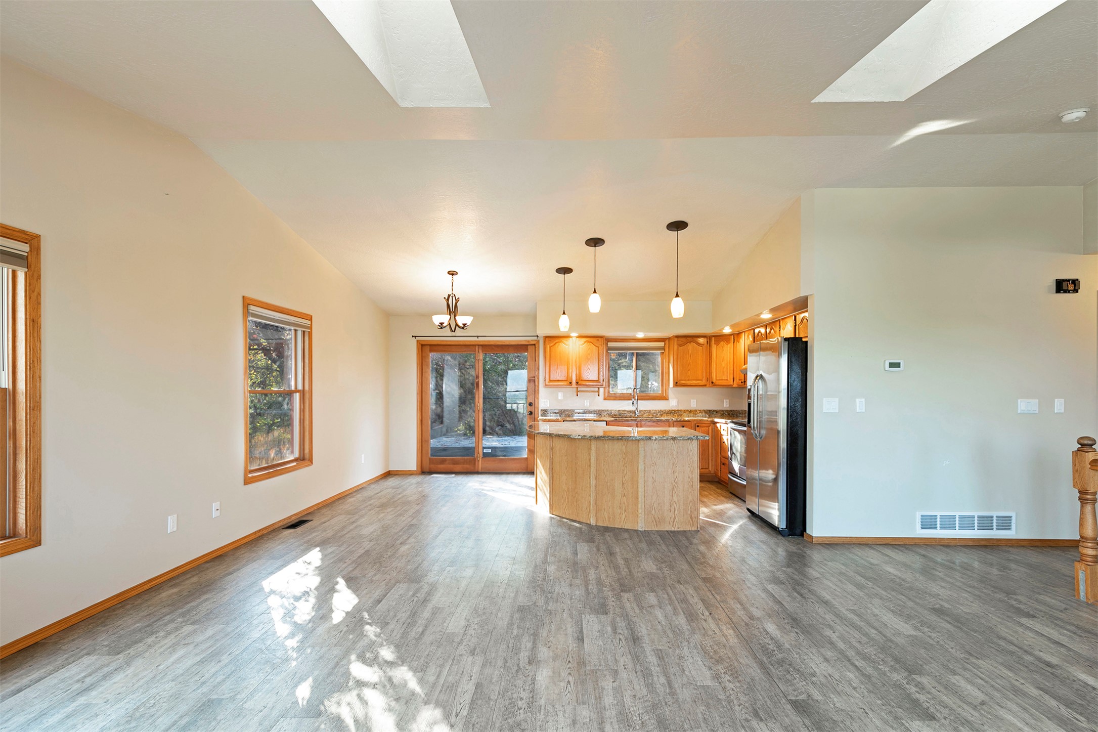 802 Normans Lane Property Photo 12