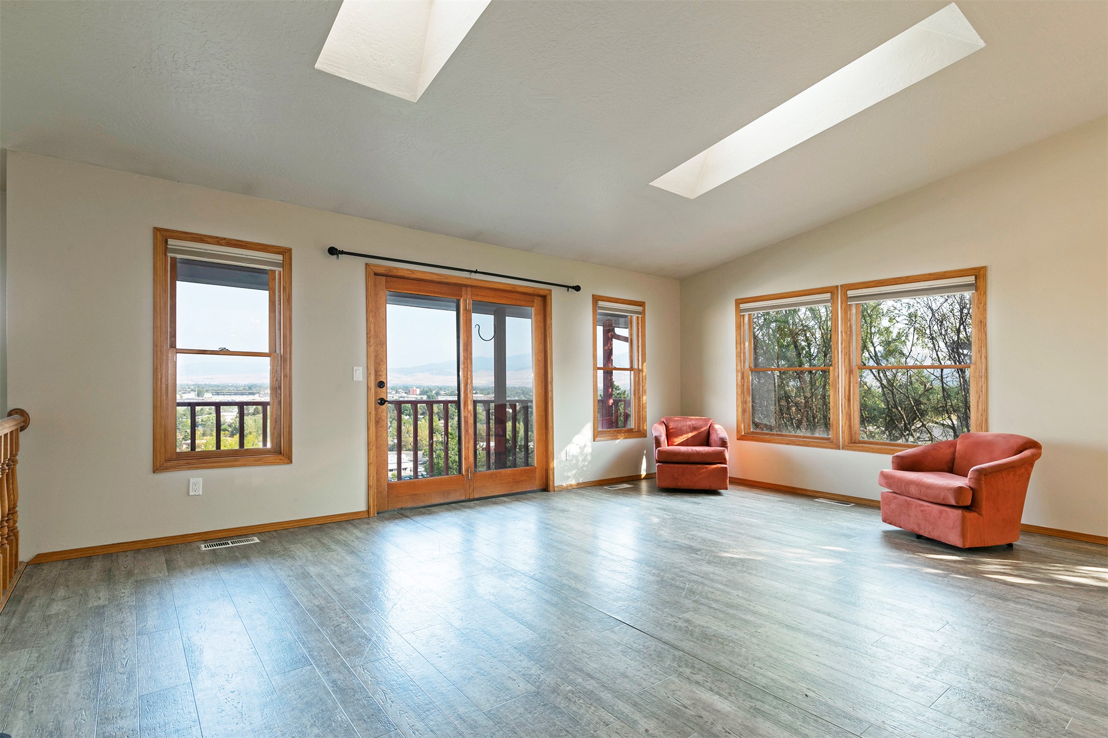 802 Normans Lane Property Photo 18