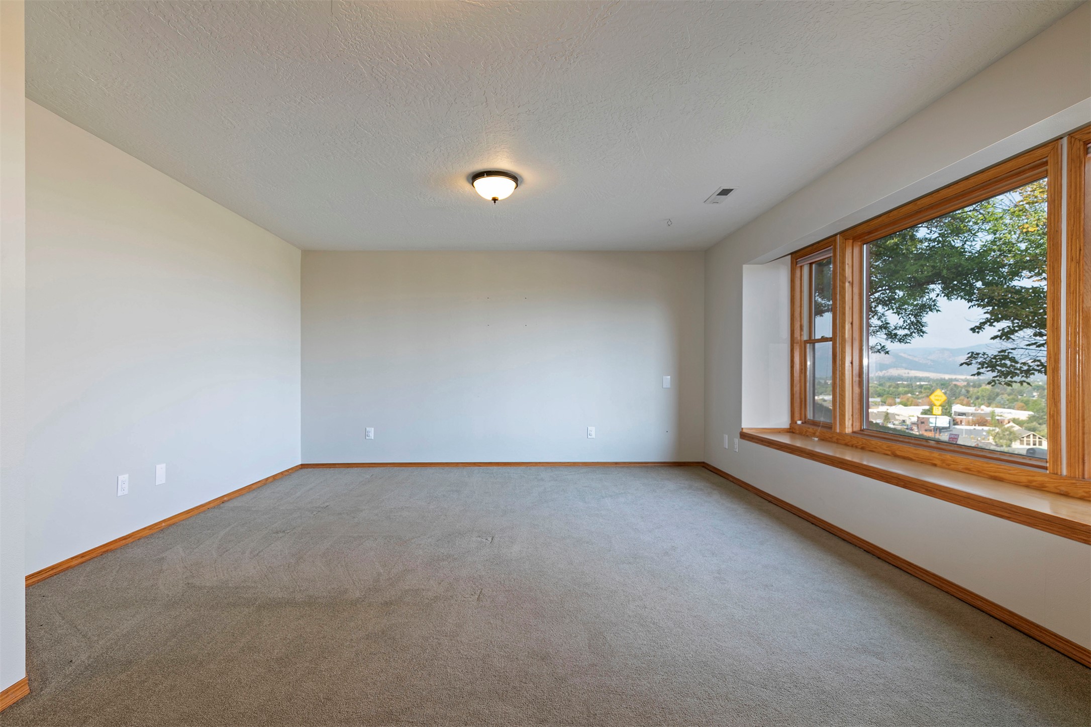 802 Normans Lane Property Photo 22