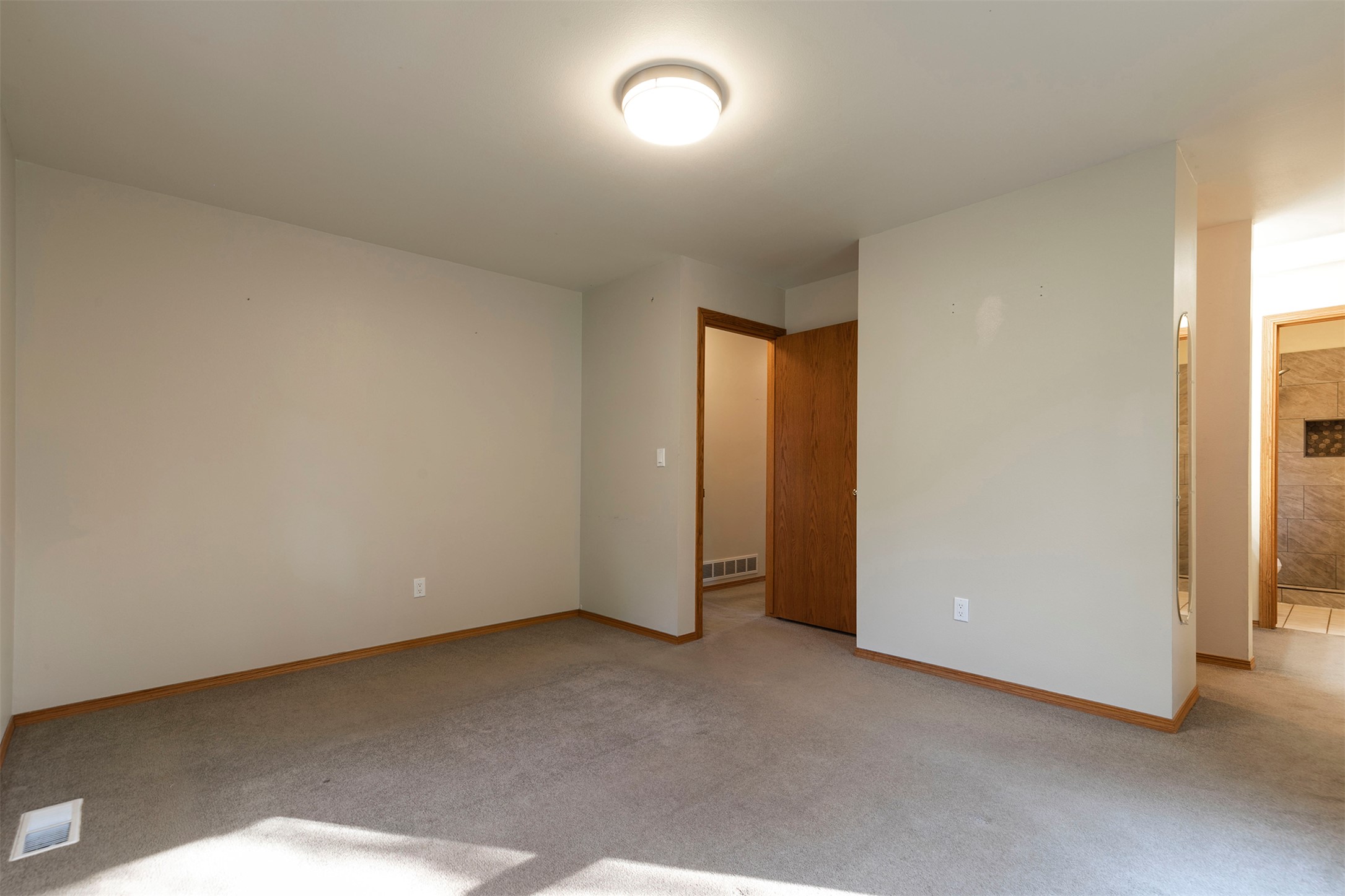 802 Normans Lane Property Photo 28