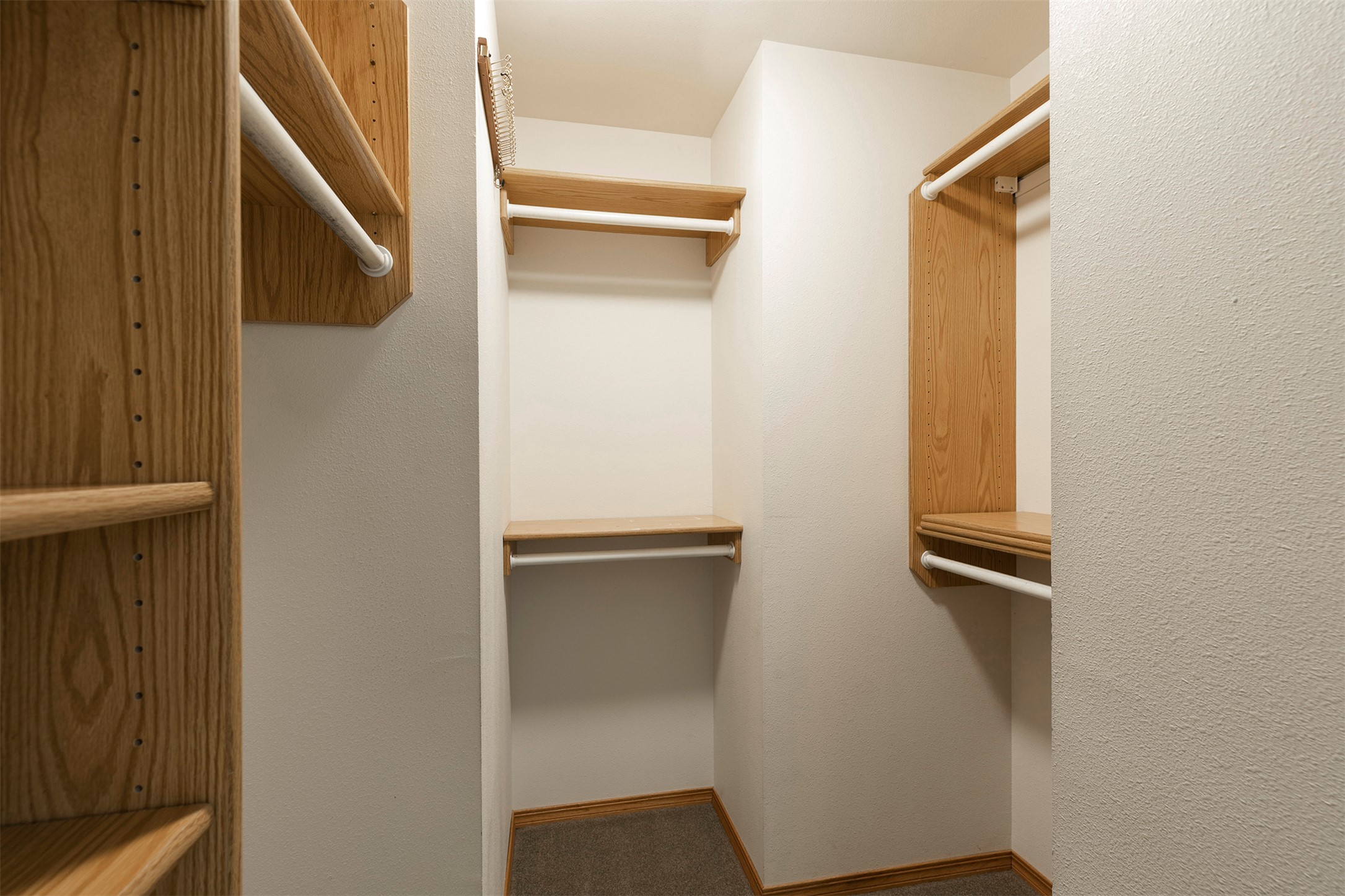 802 Normans Lane Property Photo 31