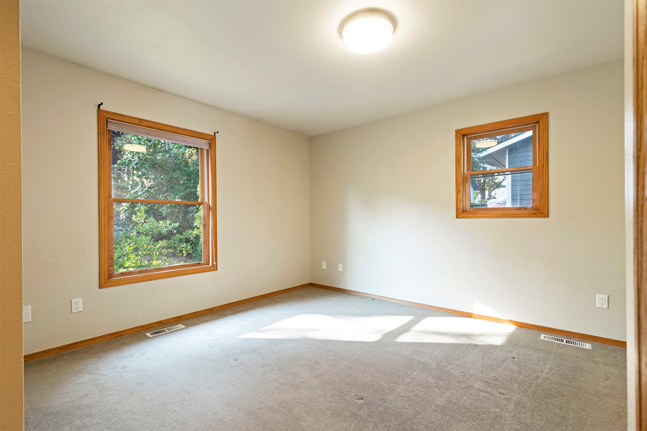 802 Normans Lane Property Photo 41