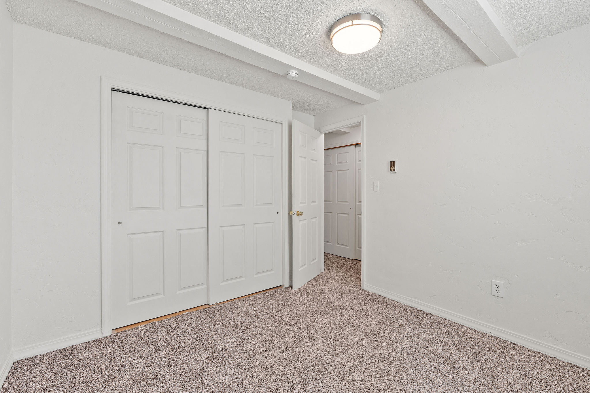 121 Iowa Avenue 1g Property Photo 12