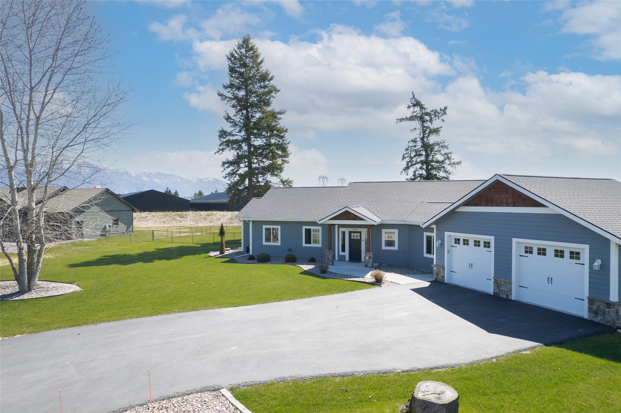 453 Forest Edge Trail Property Photo 1