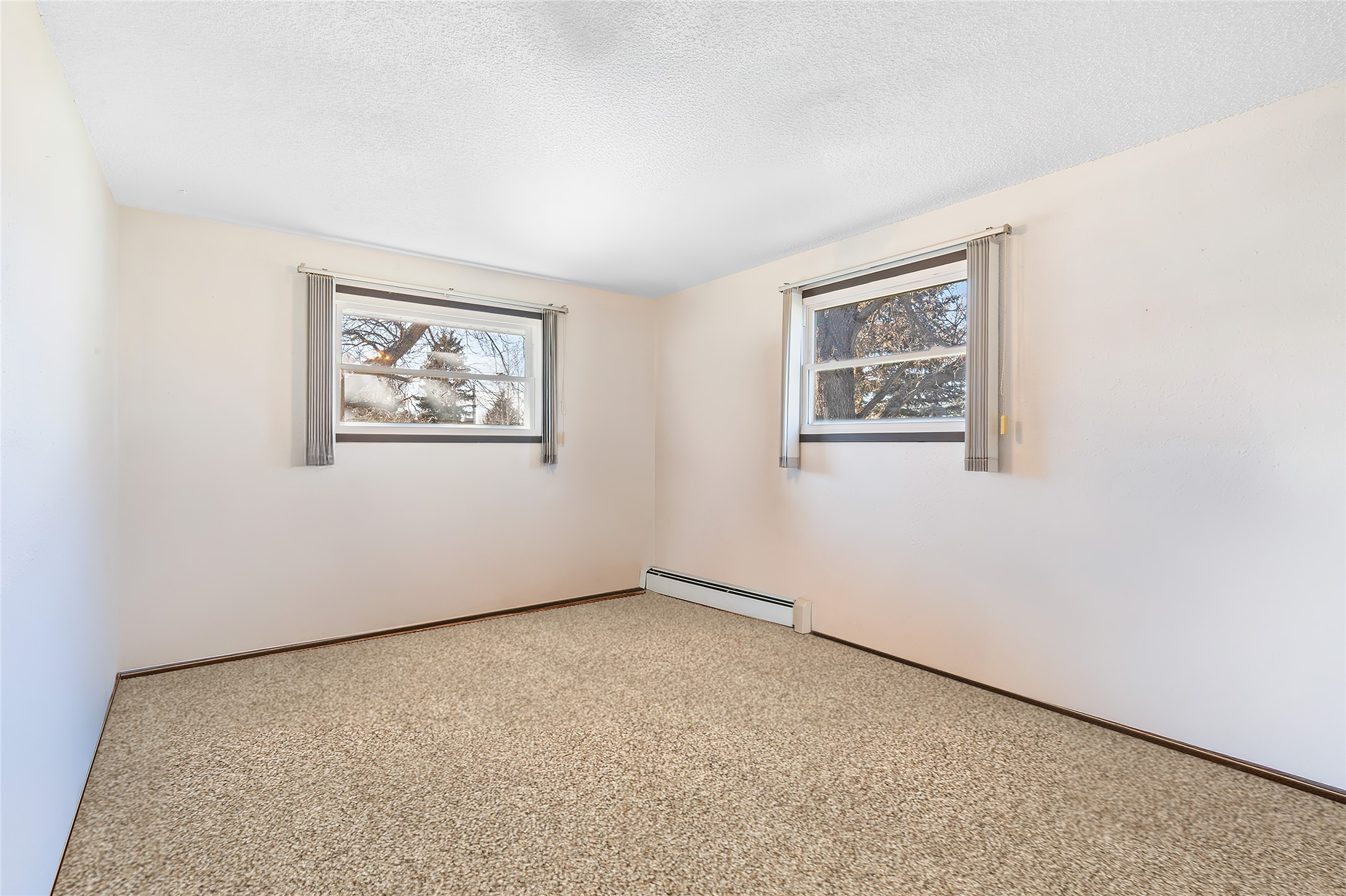 509 1st Street E Property Photo 31