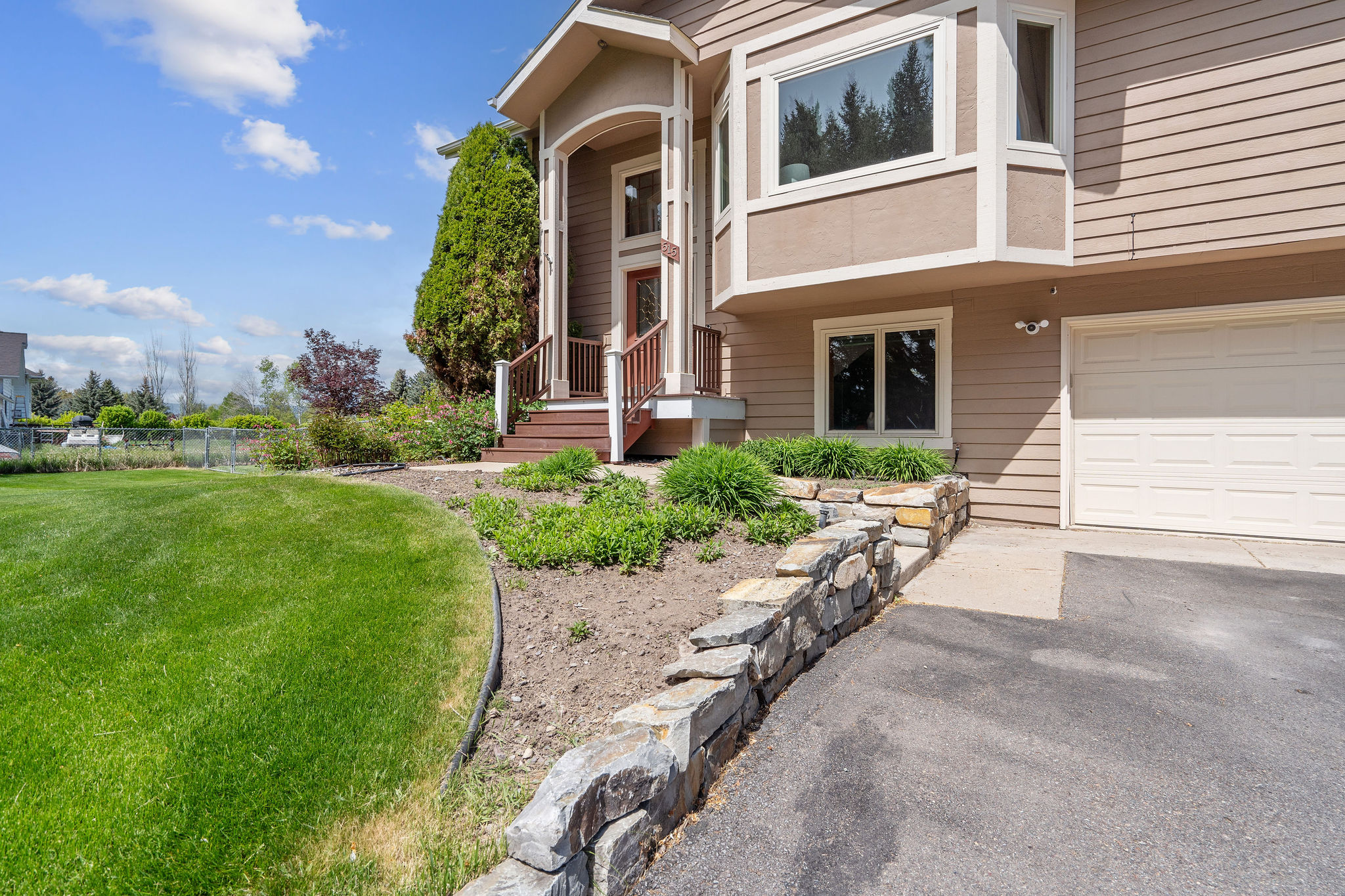 515 Country Way Property Photo 1