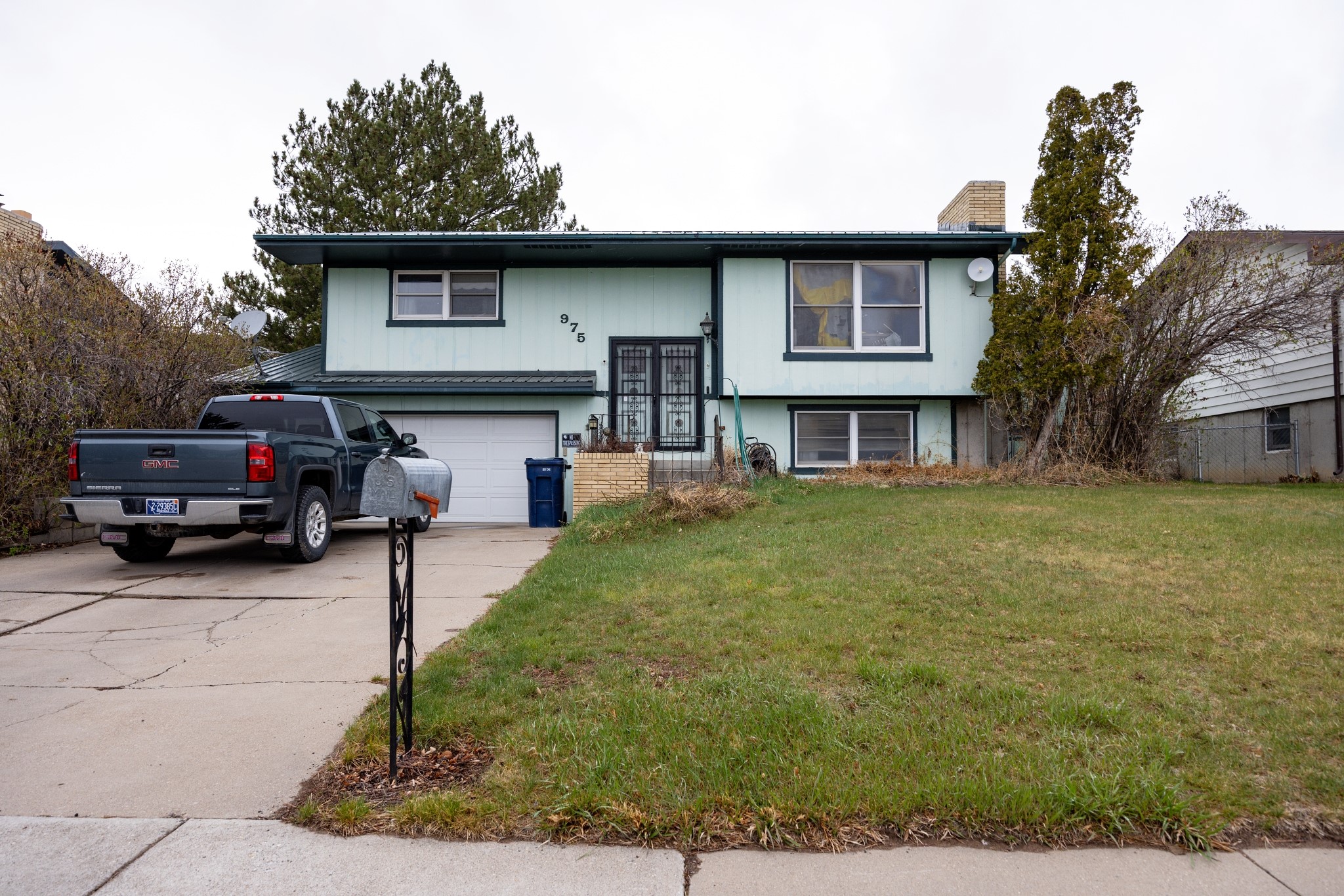 975 Avenue E Nw Property Photo