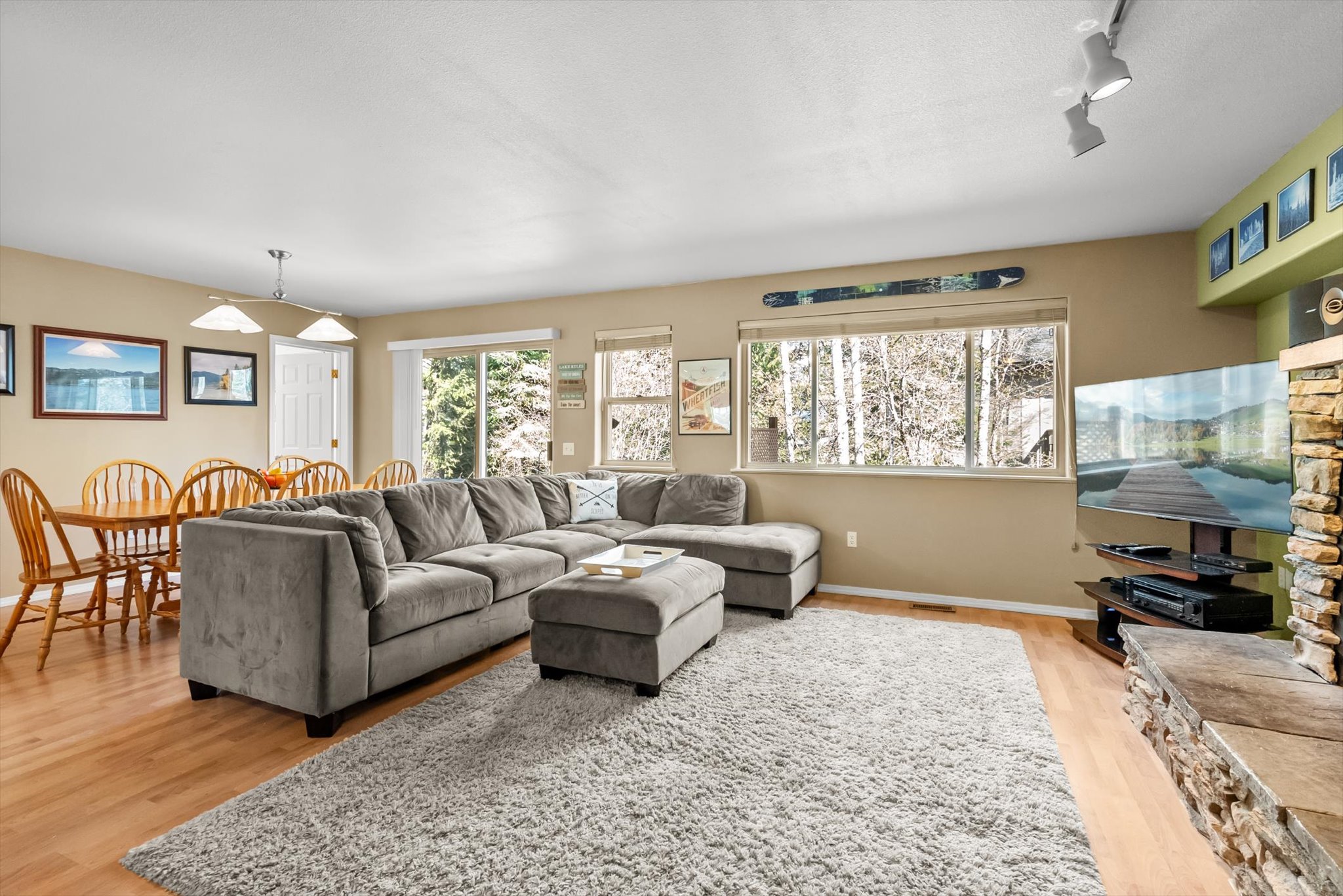 100 Forest Ridge Drive A Property Photo 5