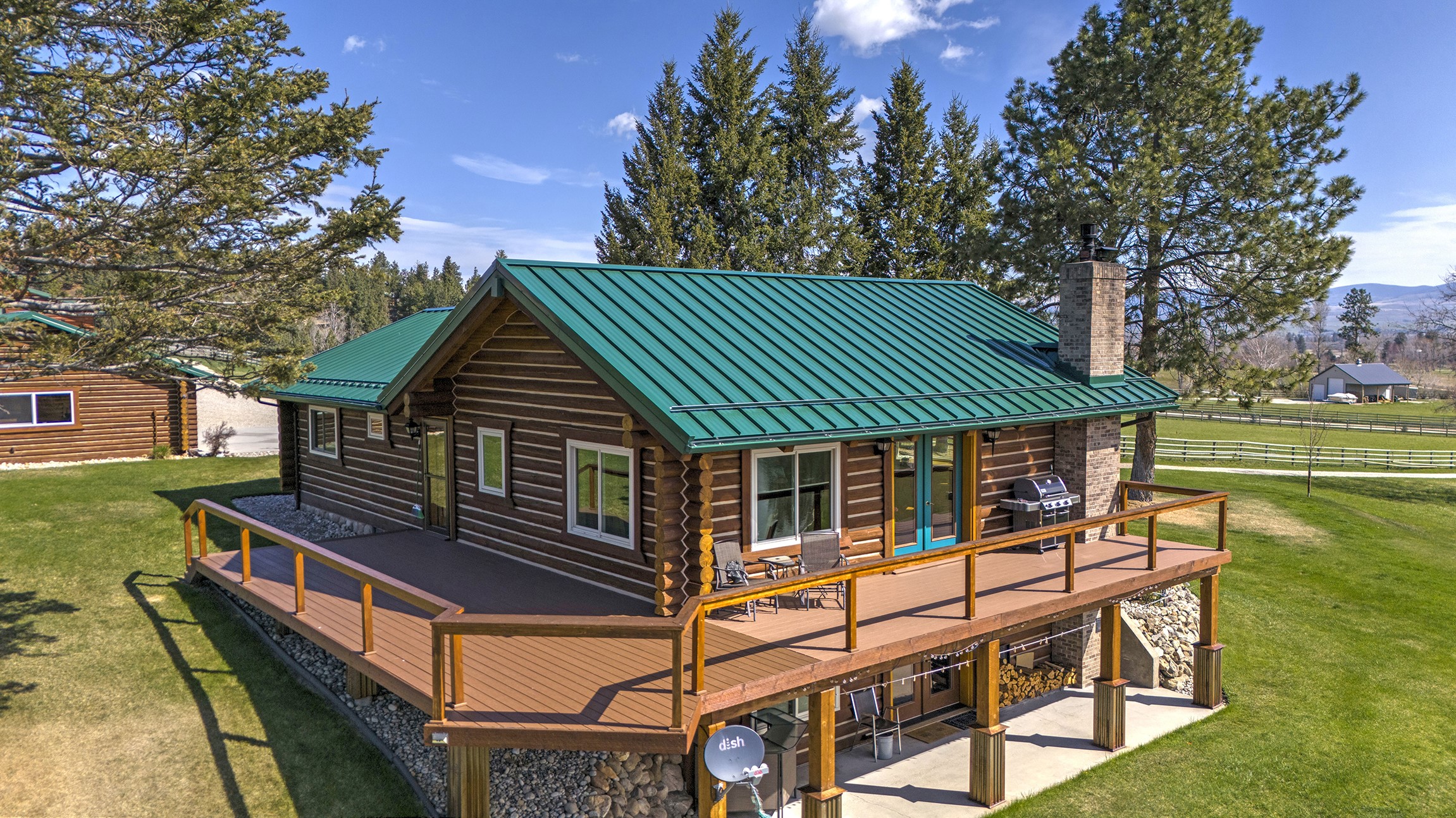 1335 Country Road Property Photo 3