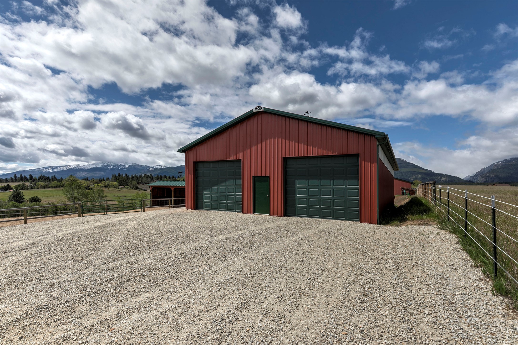 1335 Country Road Property Photo 22