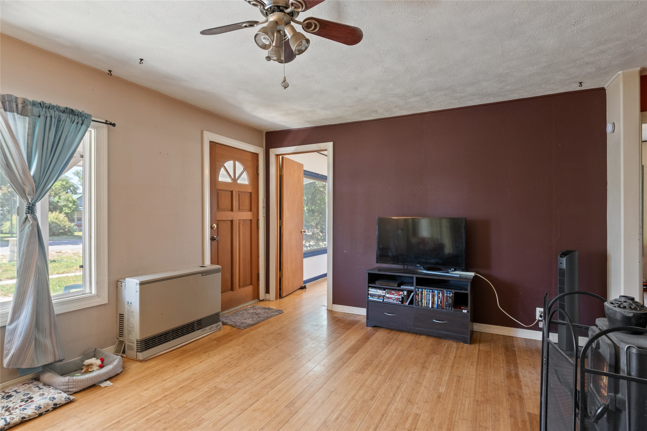 404 5th Street Property Photo 7