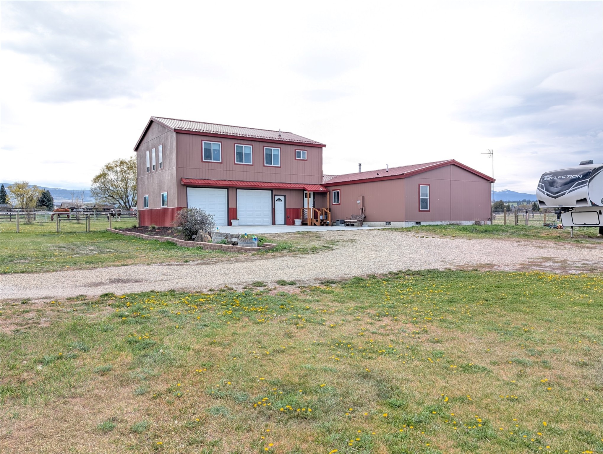 211 Middle Burnt Fork Road Property Photo 1