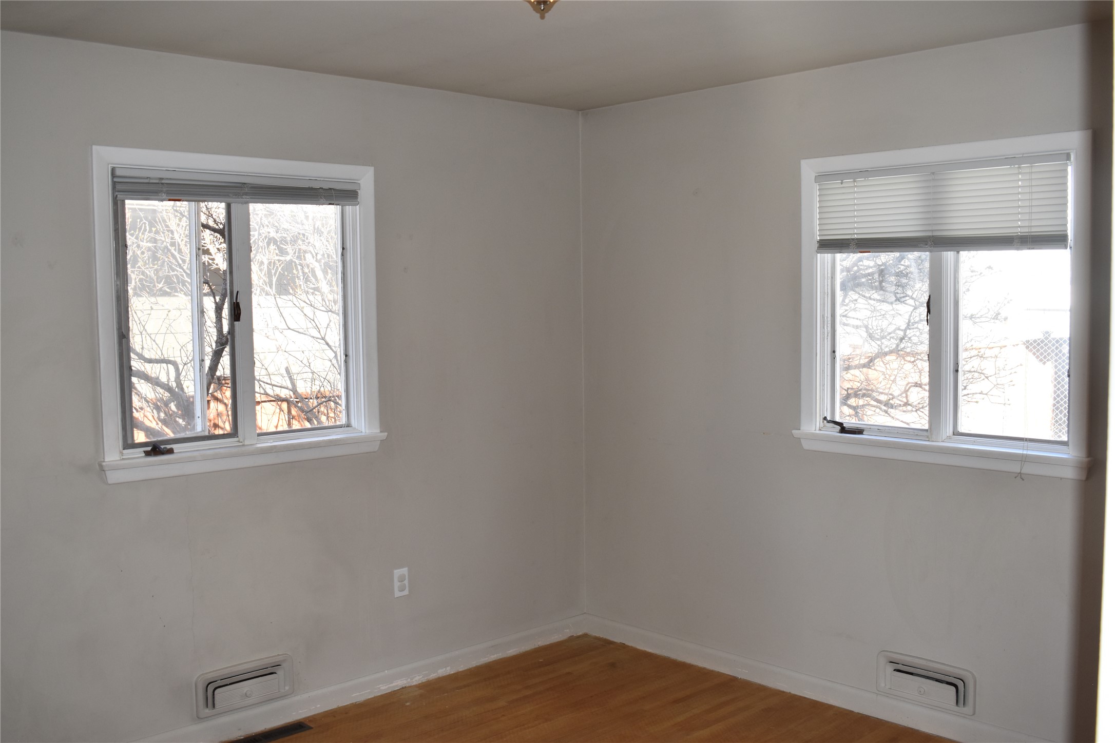 515 S Iowa Street Property Photo 8