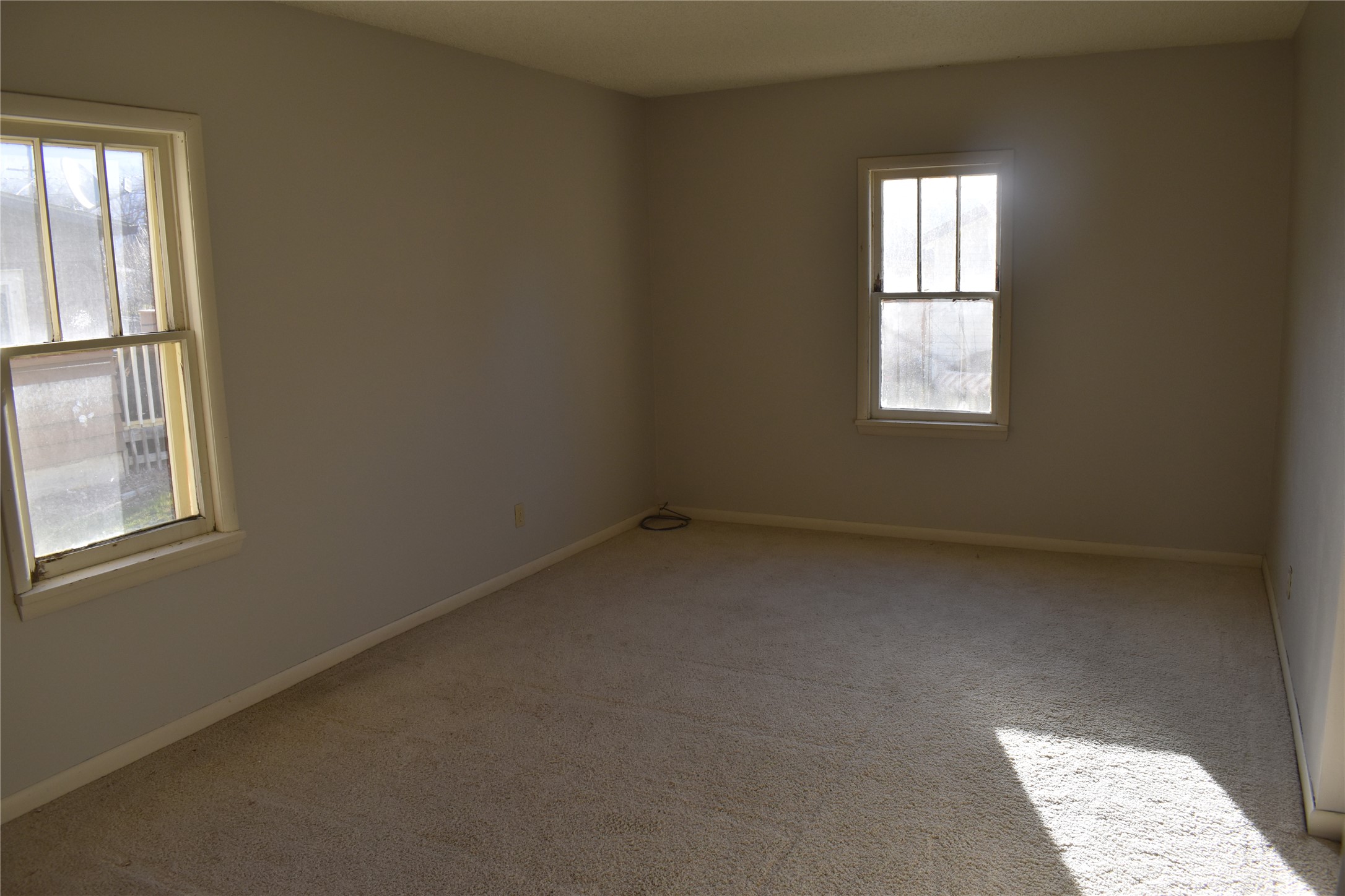 409 S Delaware Street Property Photo 5