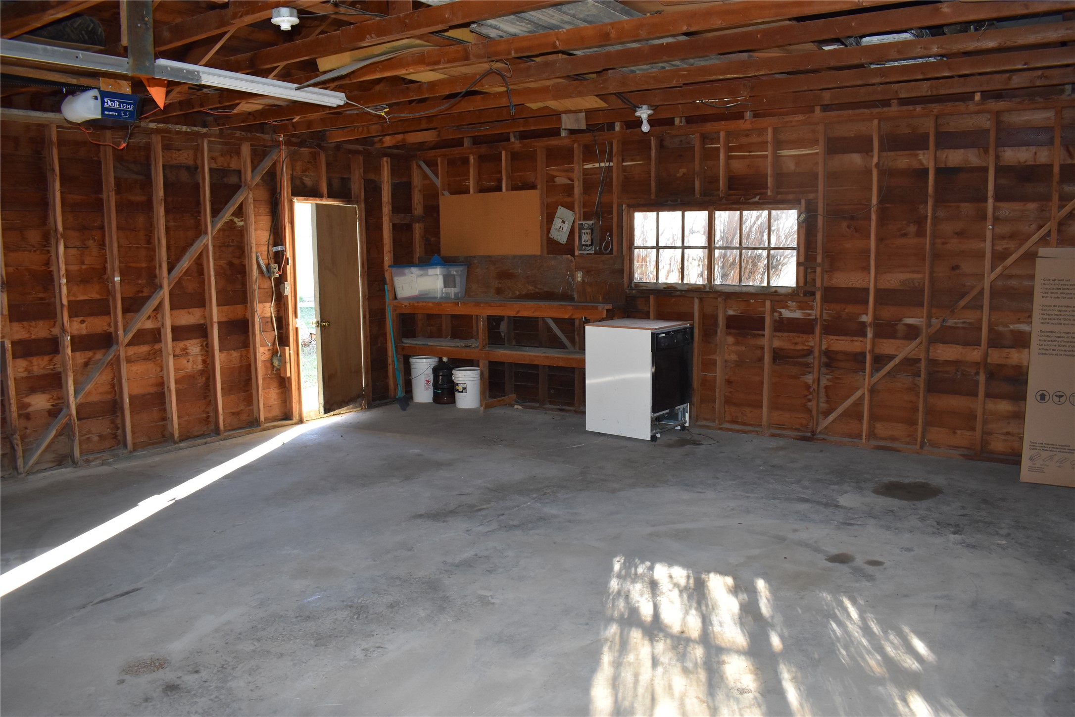409 S Delaware Street Property Photo 23