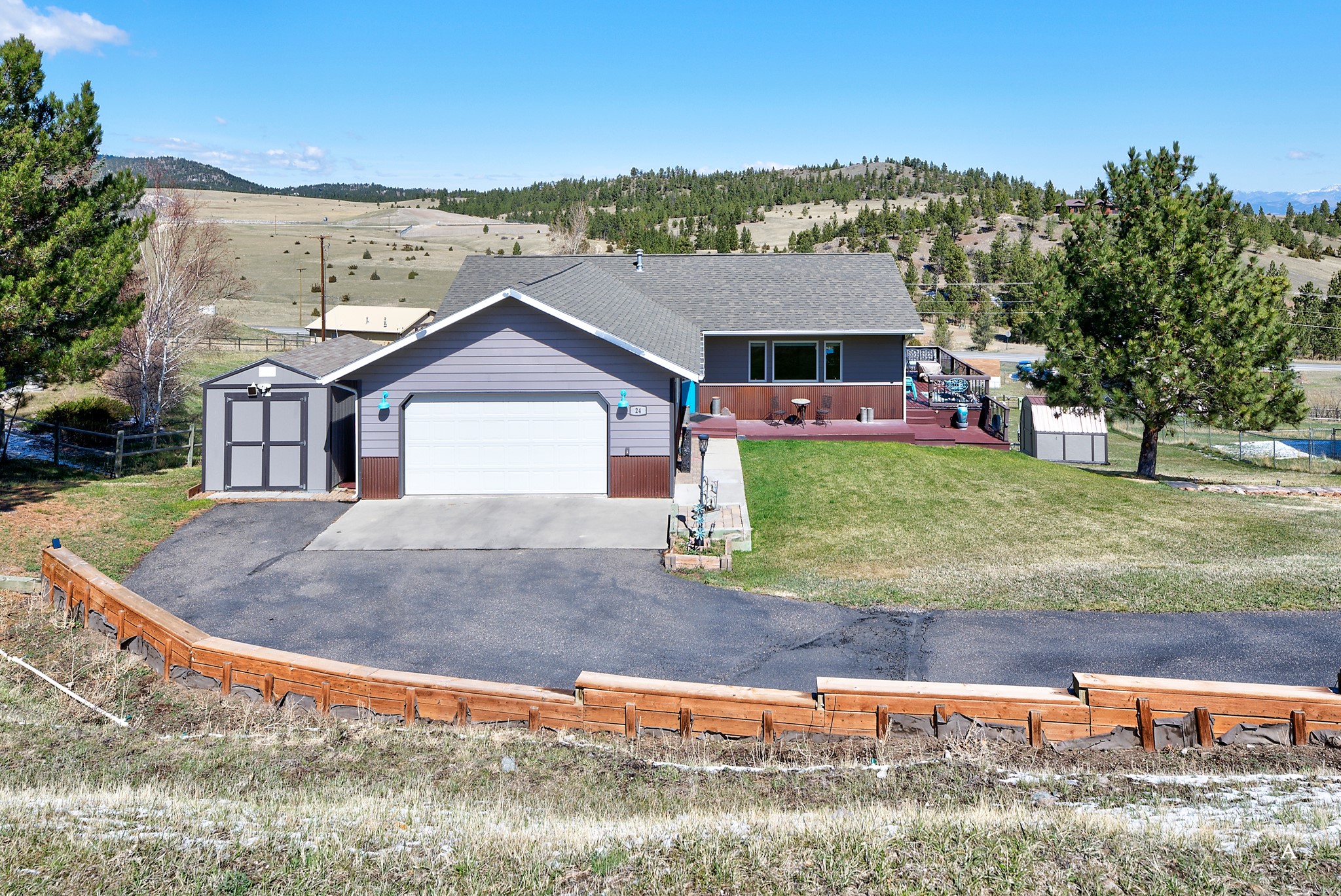 24 Hilltop Drive Property Photo 1
