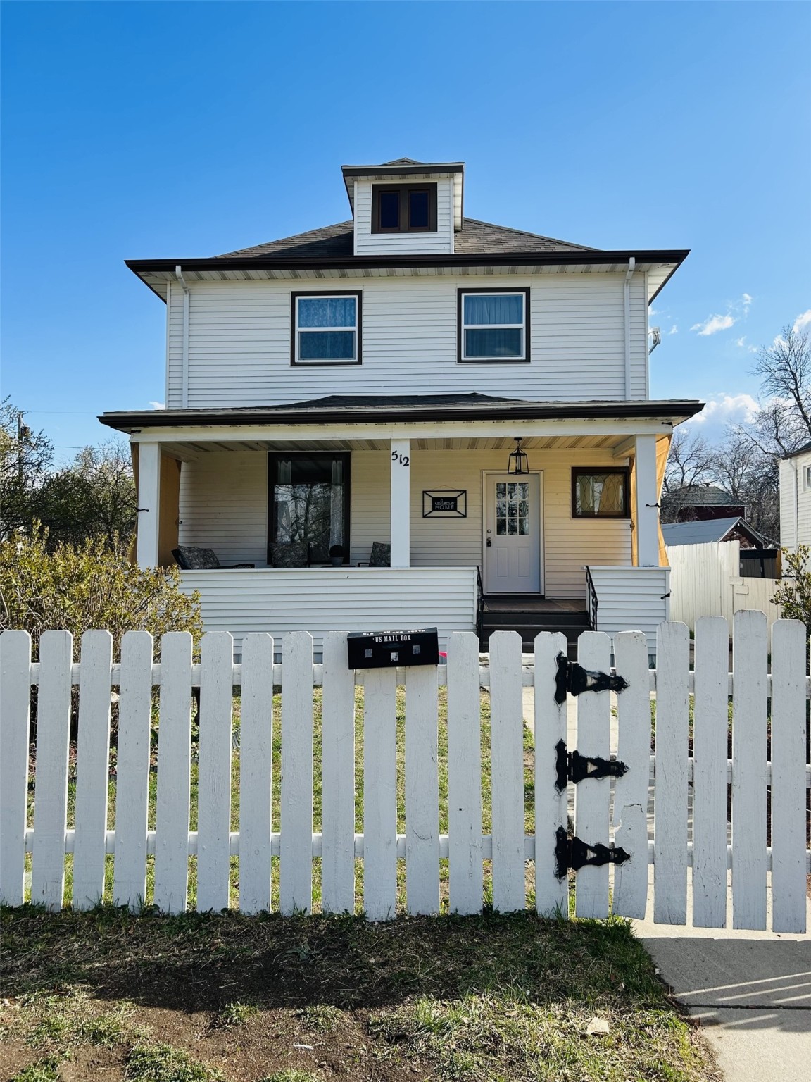512 6th Avenue N Property Photo 1