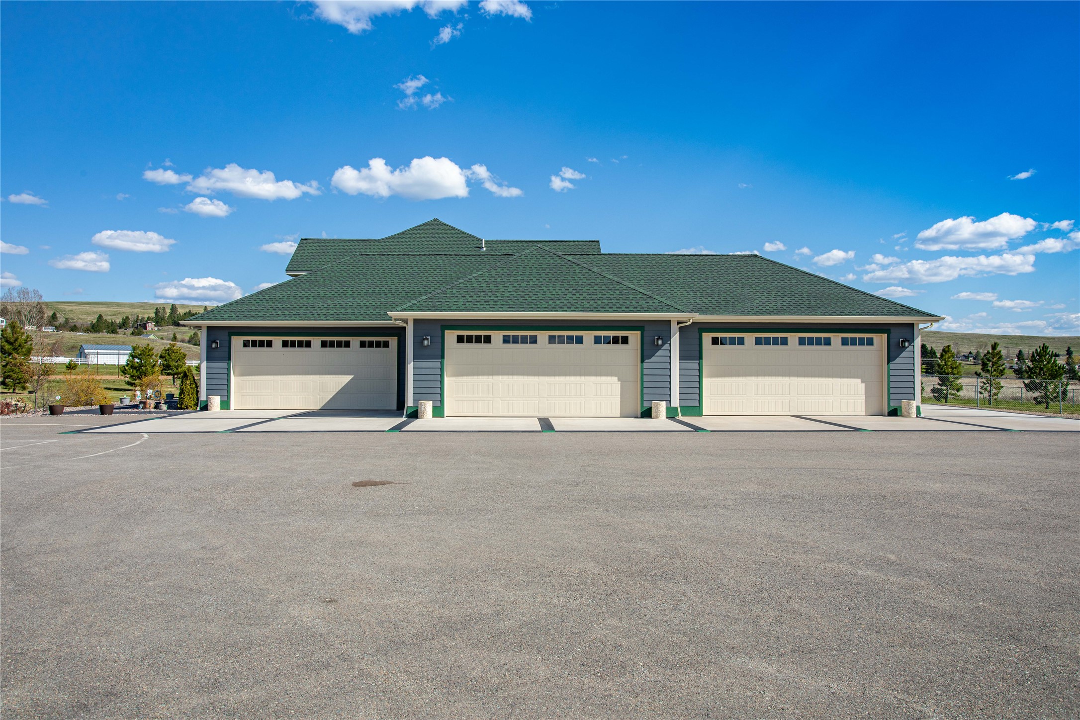 9294 Trigger Court Property Photo 9