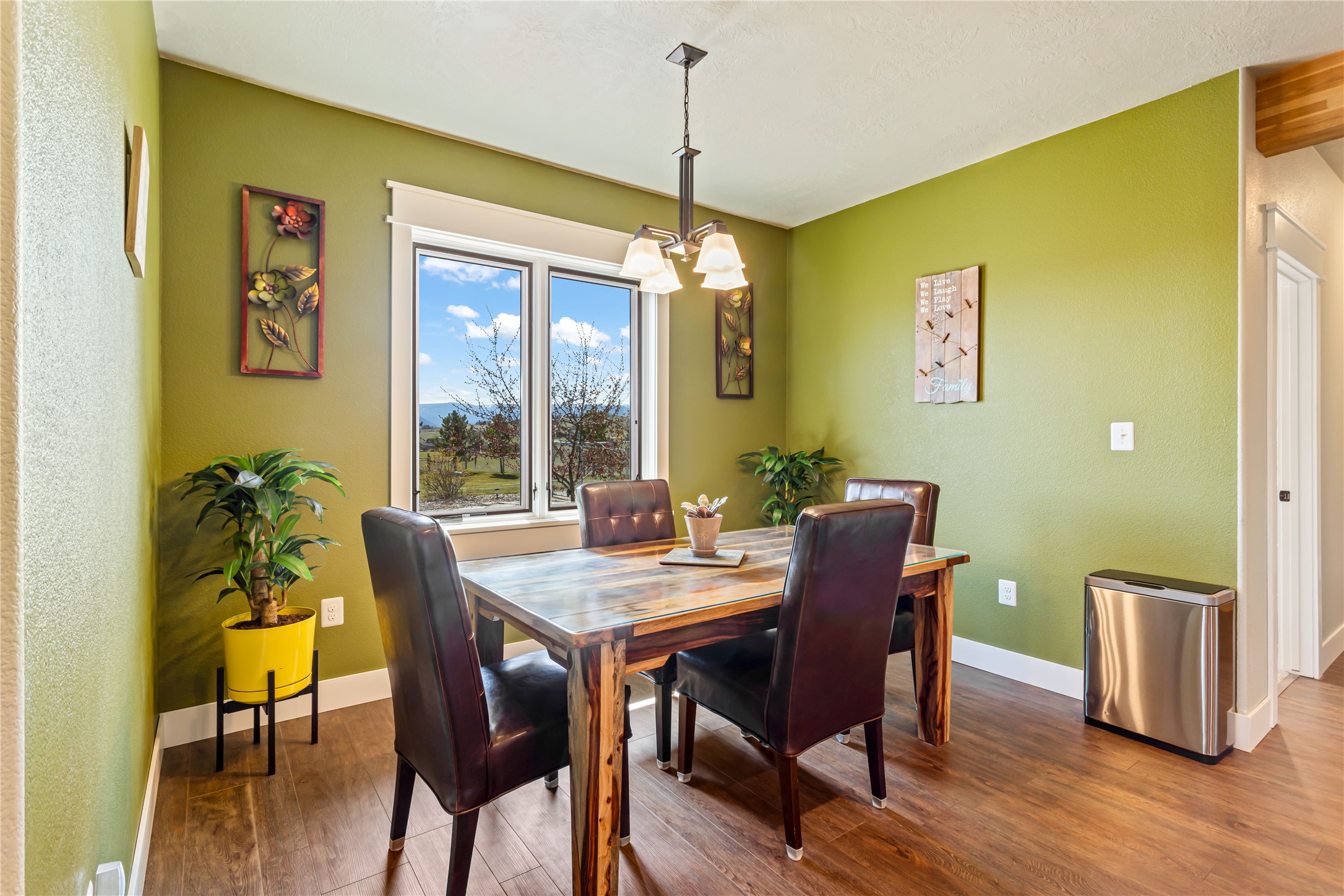 9294 Trigger Court Property Photo 24