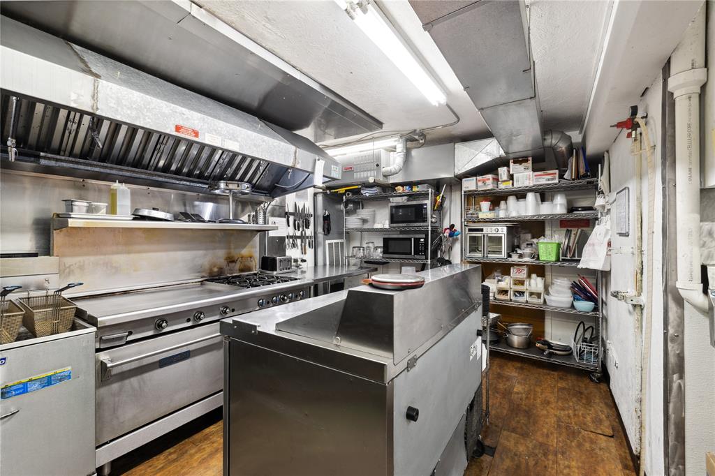 1126 Smelter Avenue Ne Property Photo 32