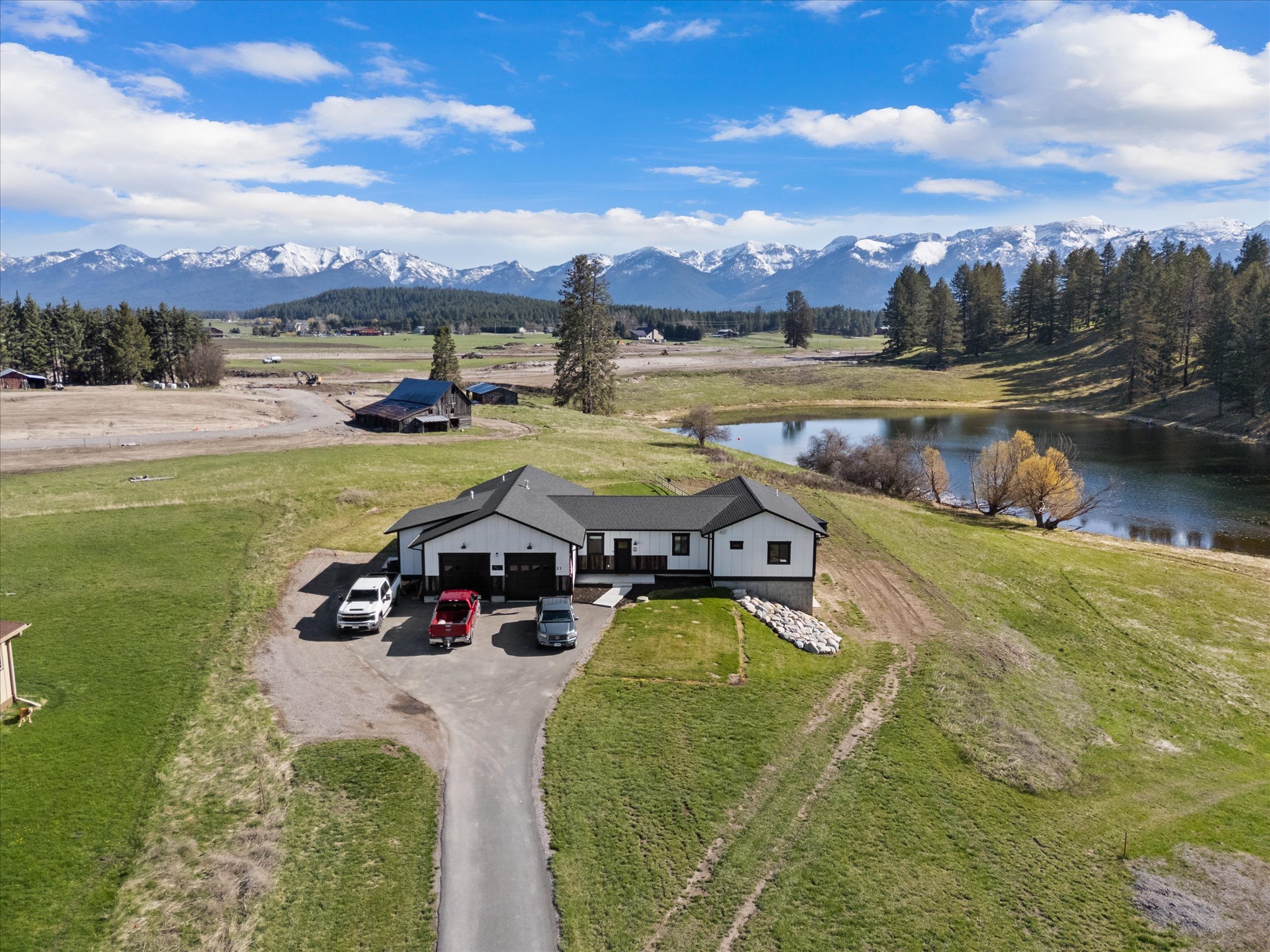 21 Bear Paw Loop Property Photo 1