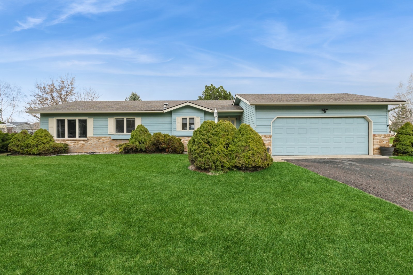 138 W Nicklaus Avenue Property Photo 1