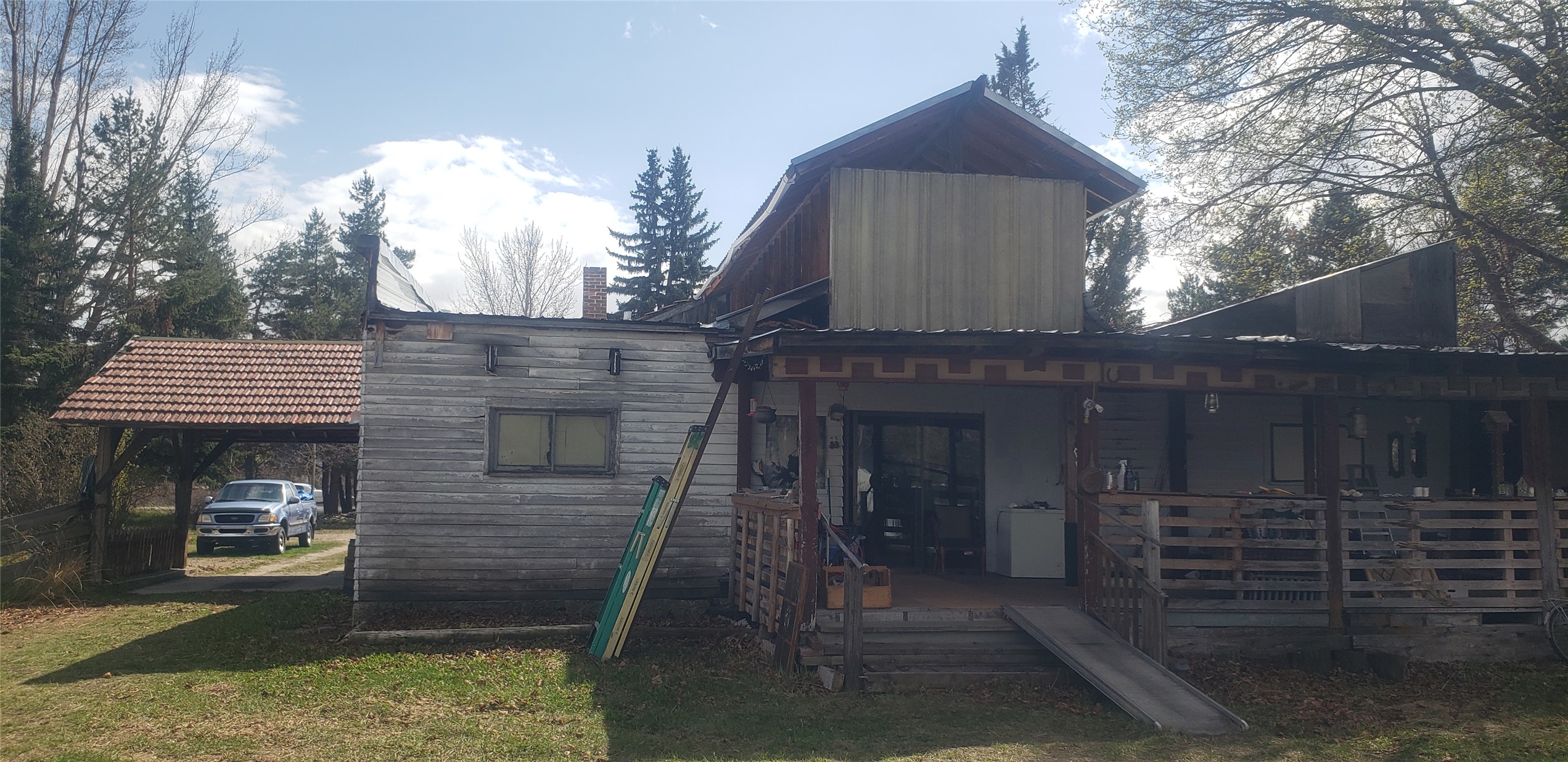 3330 S 3rd Street W Property Photo 12