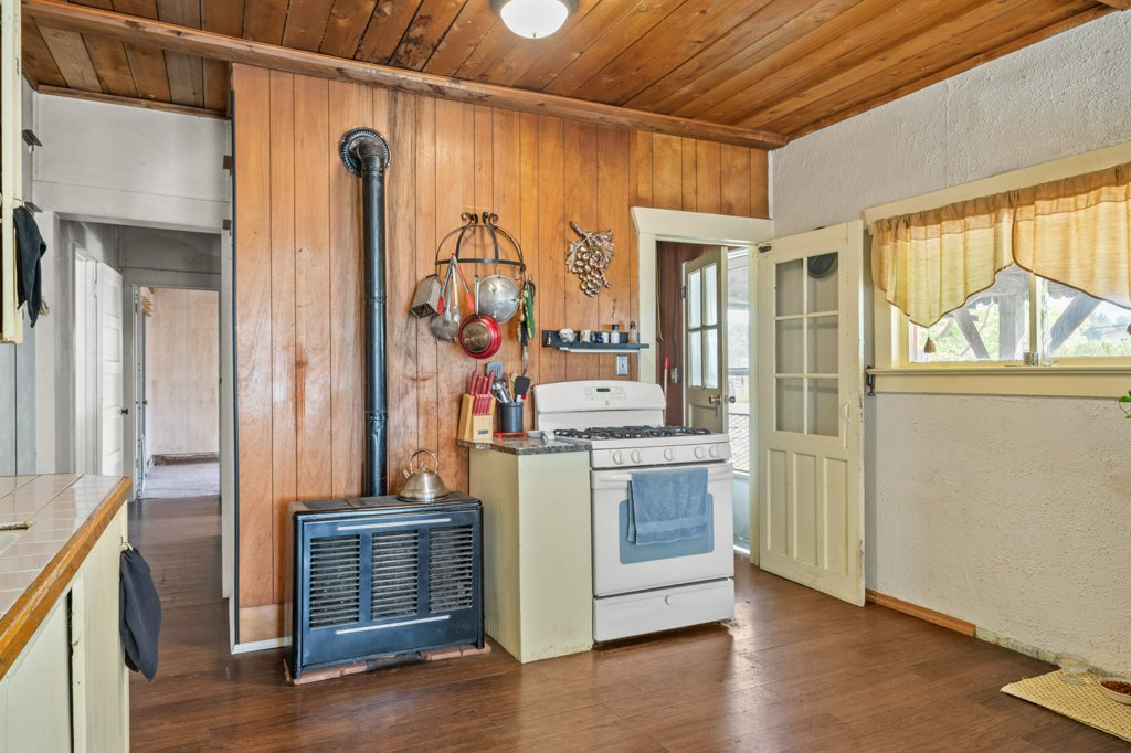 3330 S 3rd Street W Property Photo 64