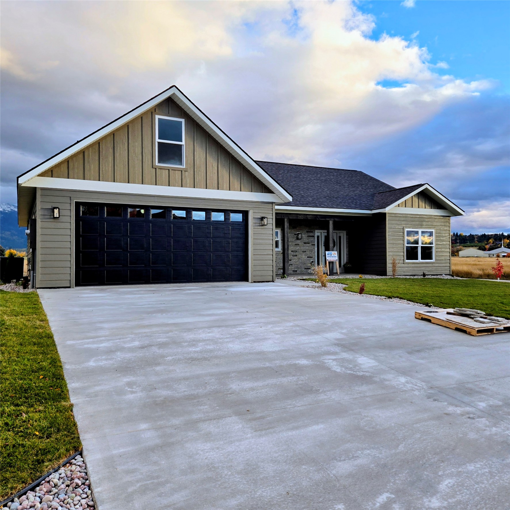 102 Marias Street Property Photo 19