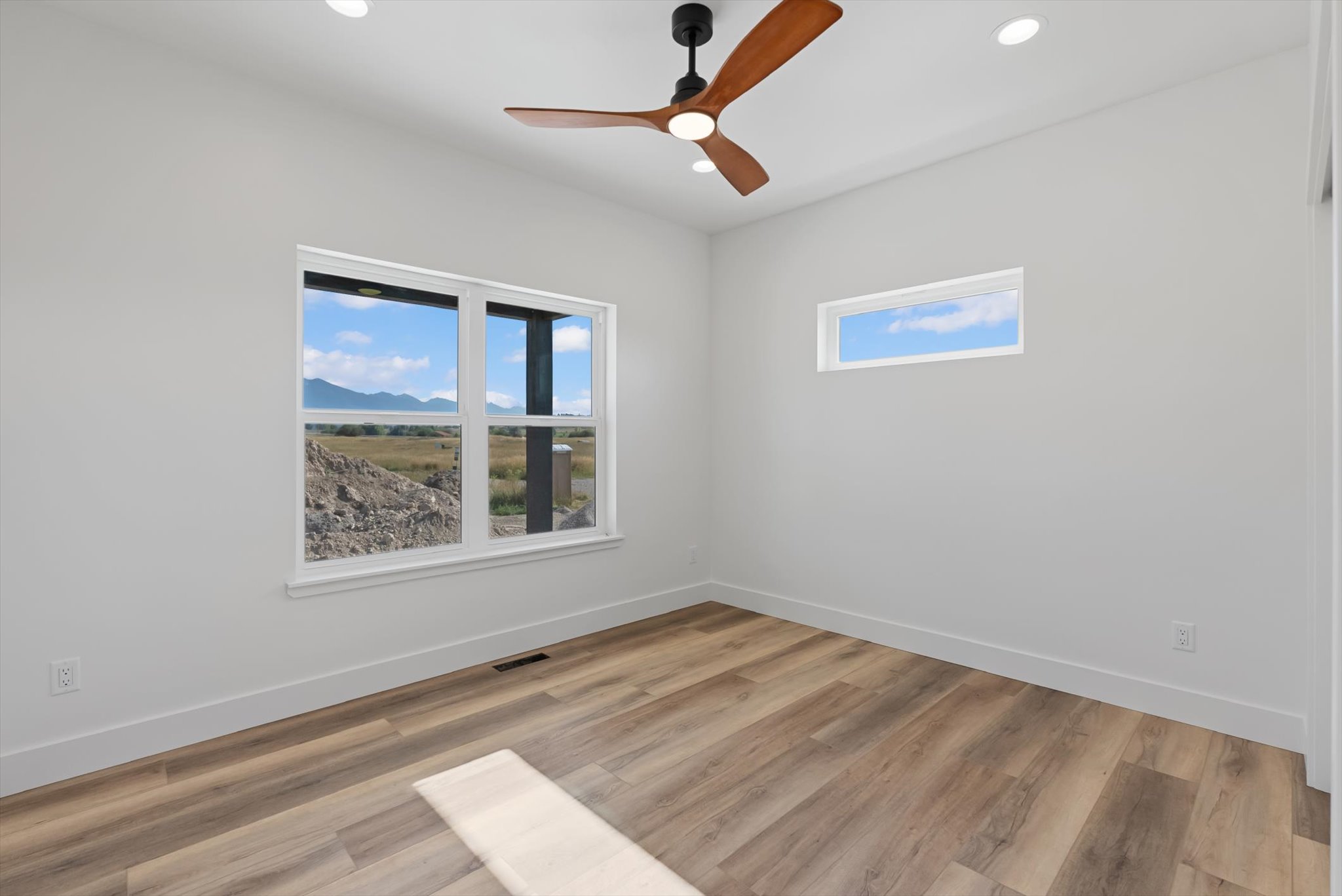 102 Marias Street Property Photo 25