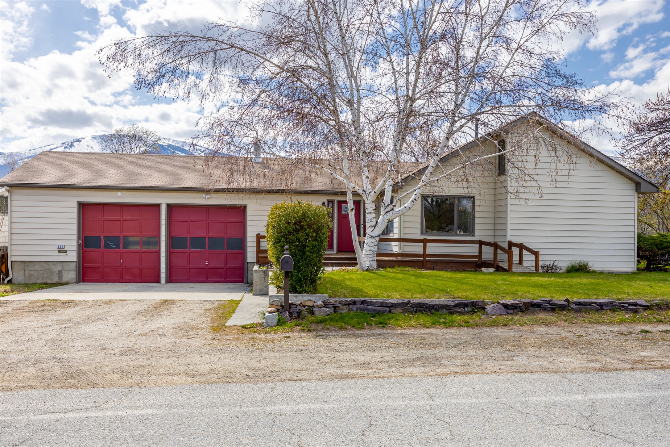 523 N 6th Street Property Photo 1