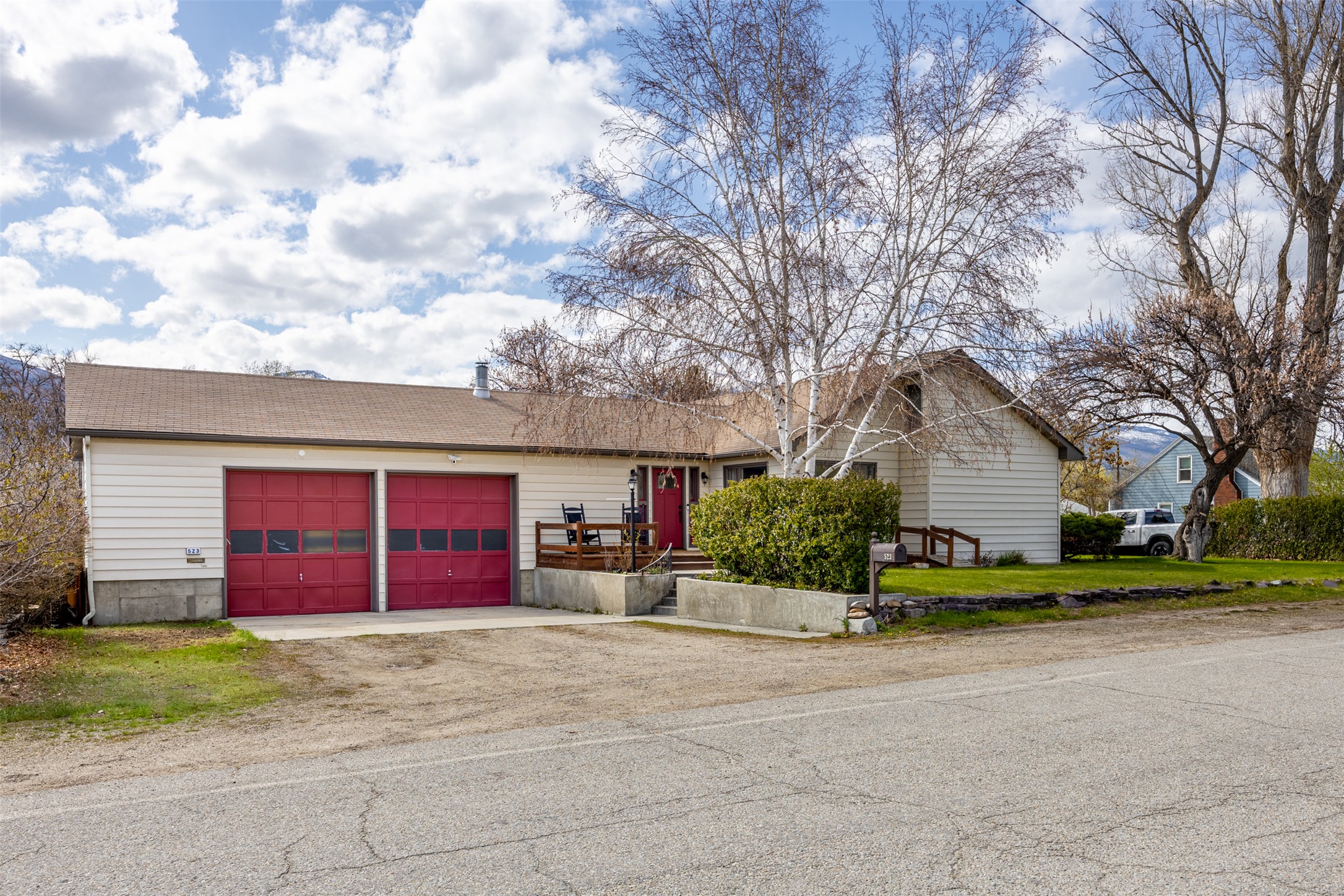 523 N 6th Street Property Photo 2