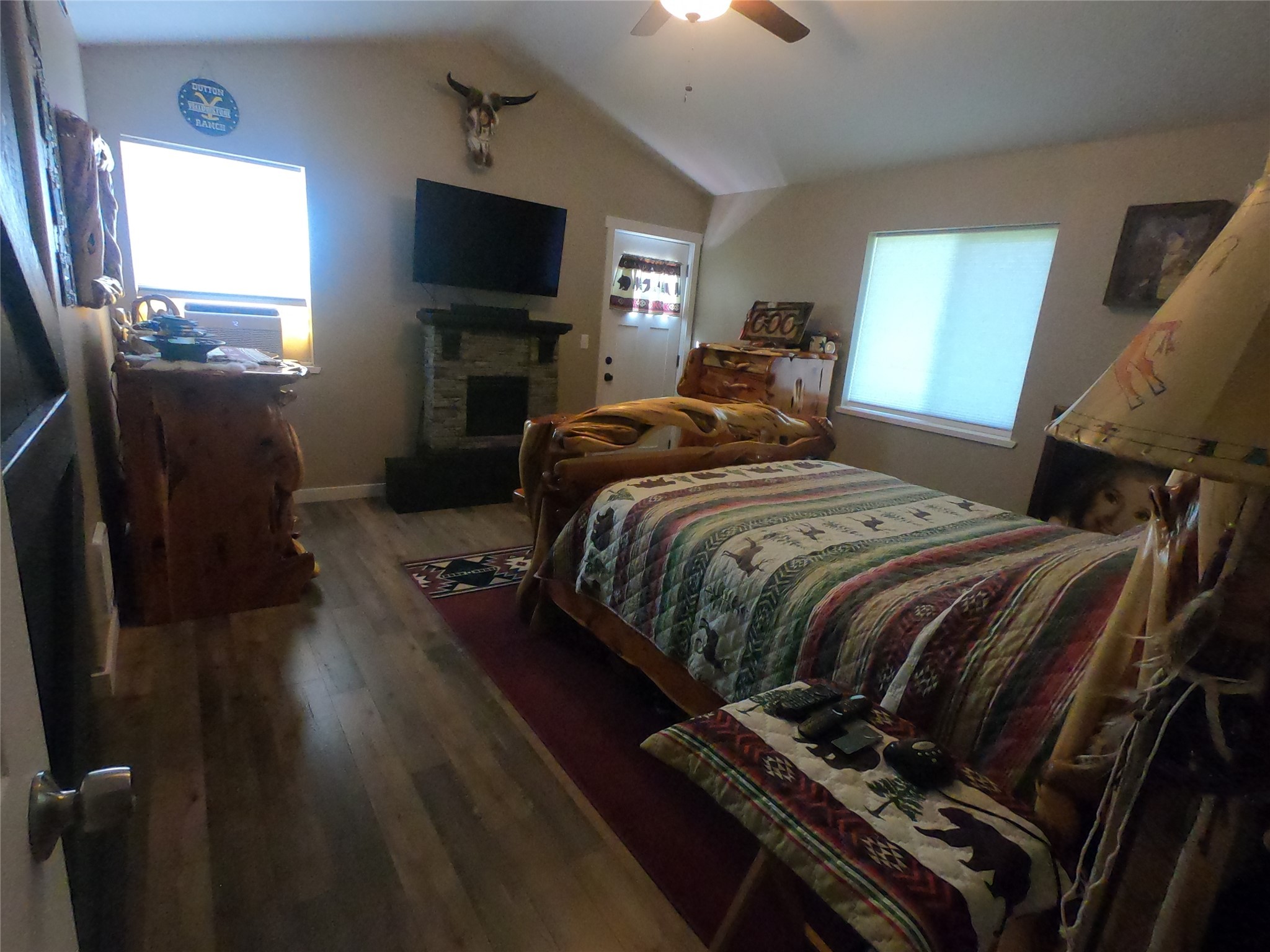 15 Rainbow Loop Property Photo 4