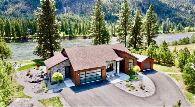 2 Mahonia Court Property Photo