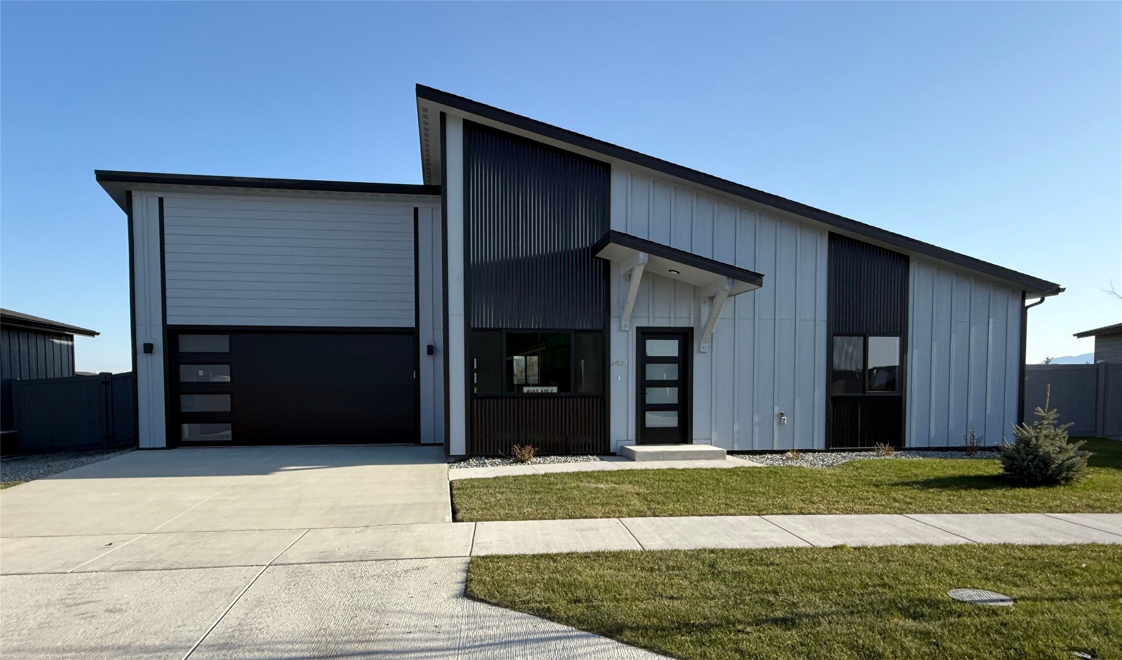 3431 Goldenrod Lane