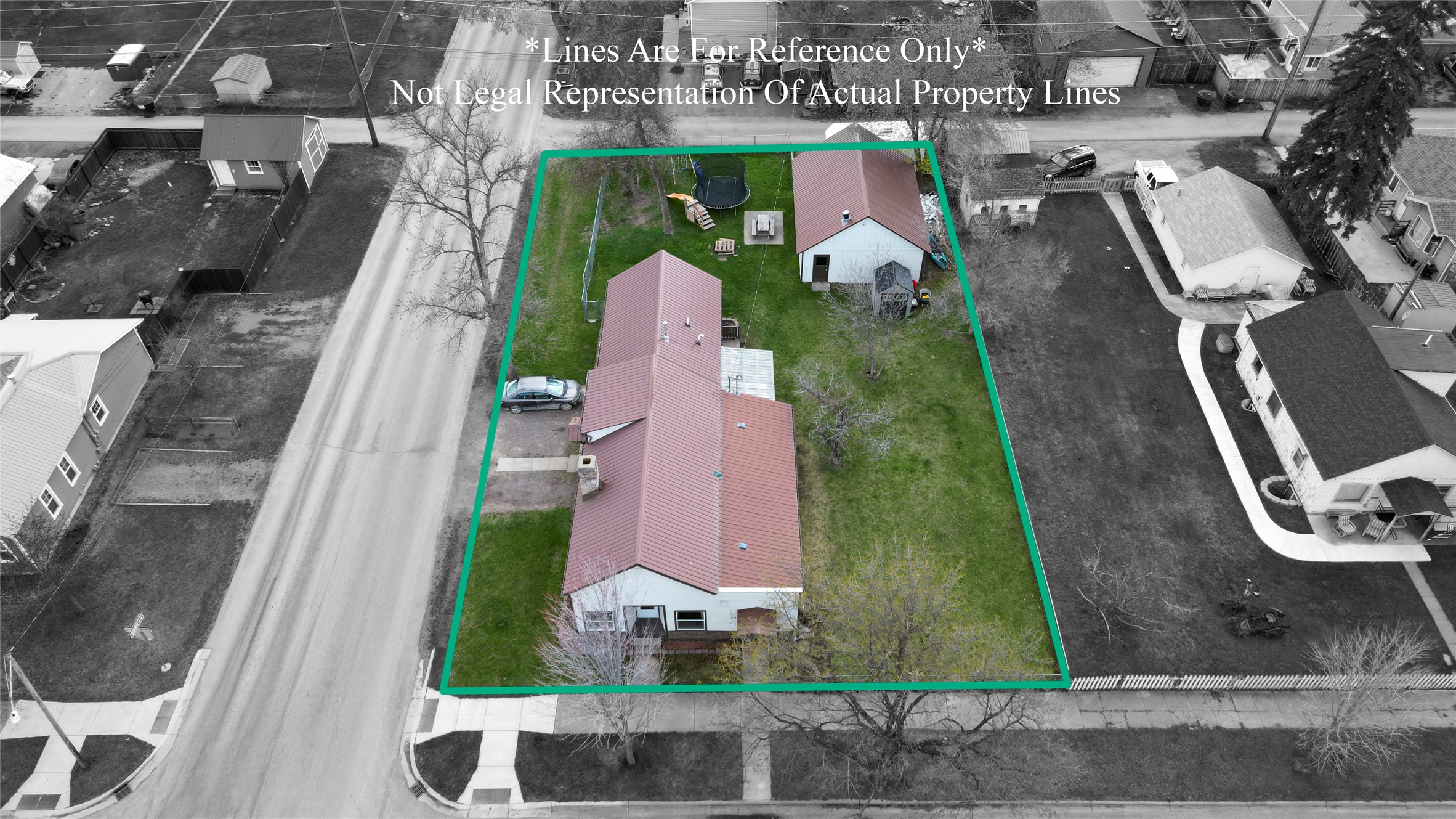 648 7th Avenue W Property Photo