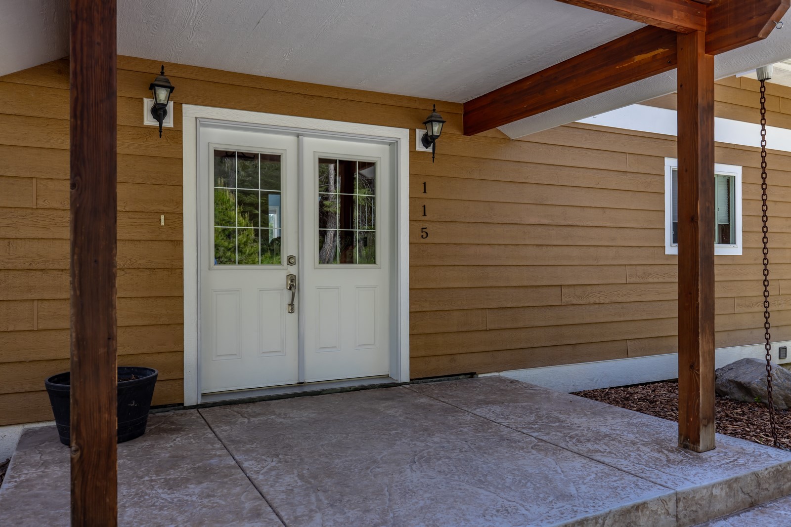 115 Wagon Wheel Road Property Photo 17