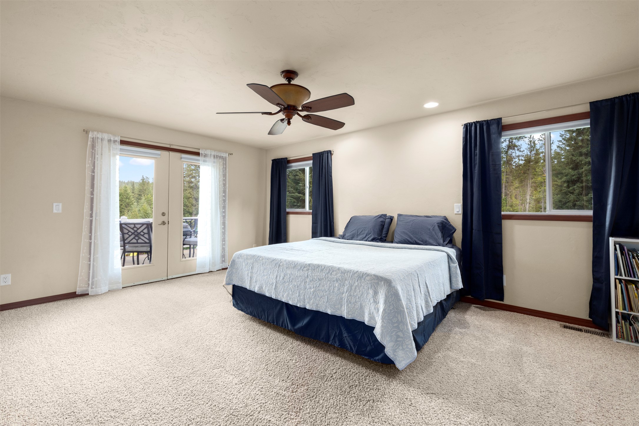 115 Wagon Wheel Road Property Photo 27